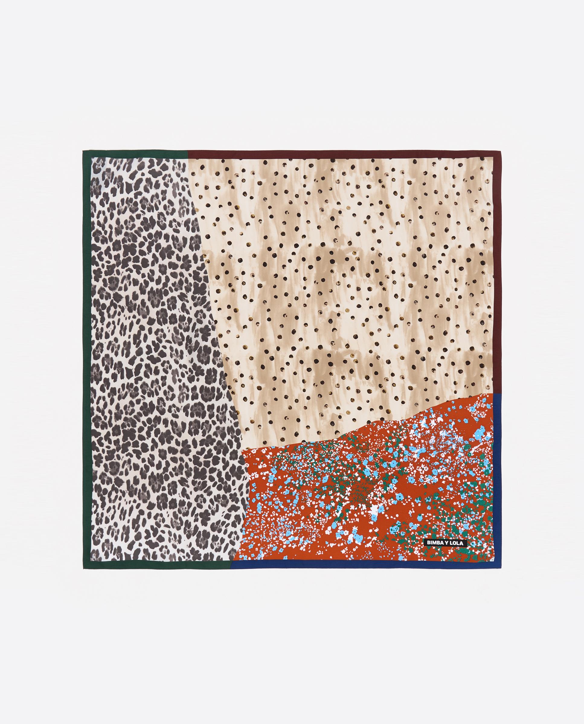 Imagem 0 de Lenço Quadrado Patchwork S