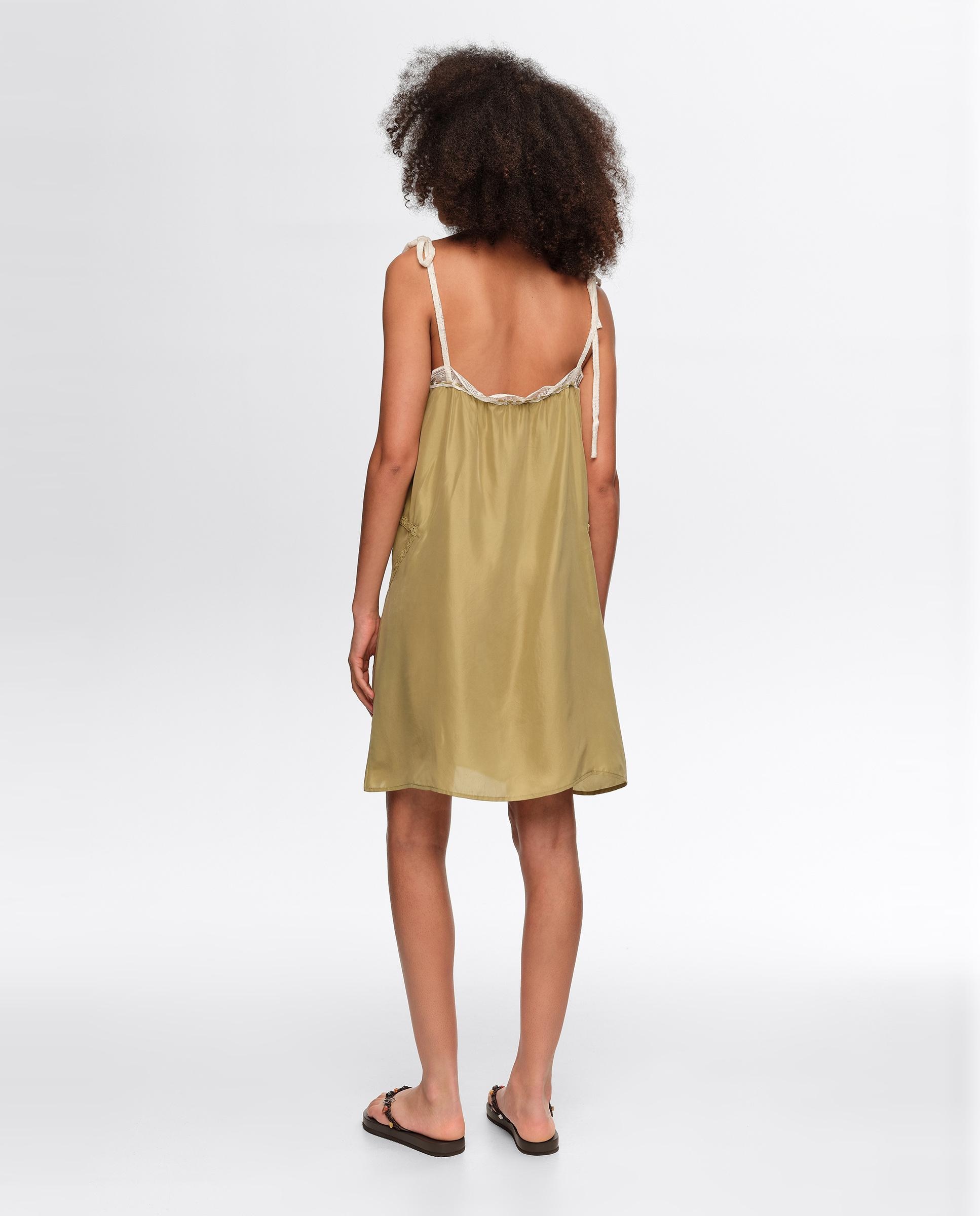 Vestido Curto de Alças de Seda Verde-4