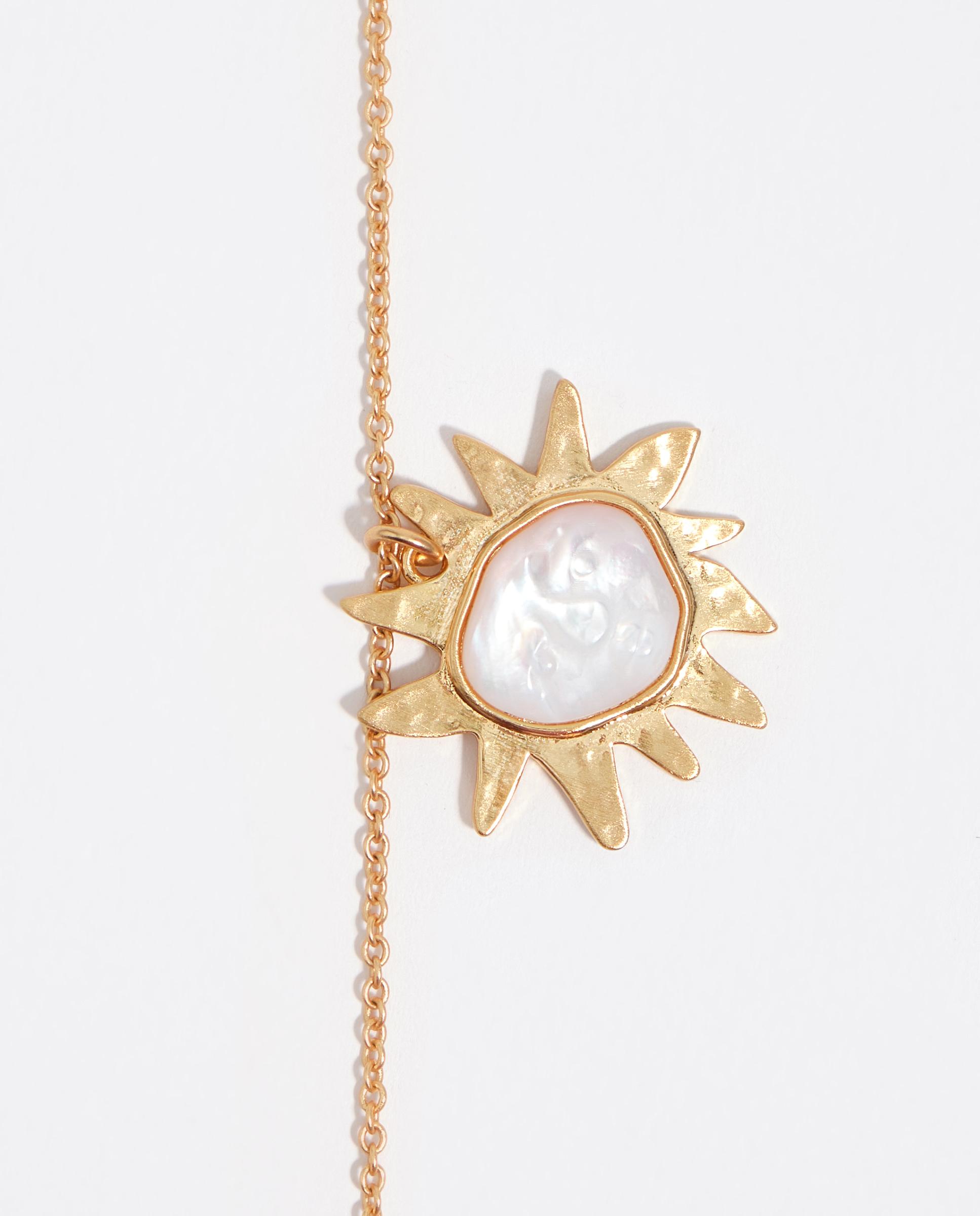 Colar Sol em Madrepérola Dourado Escovado Branco-3