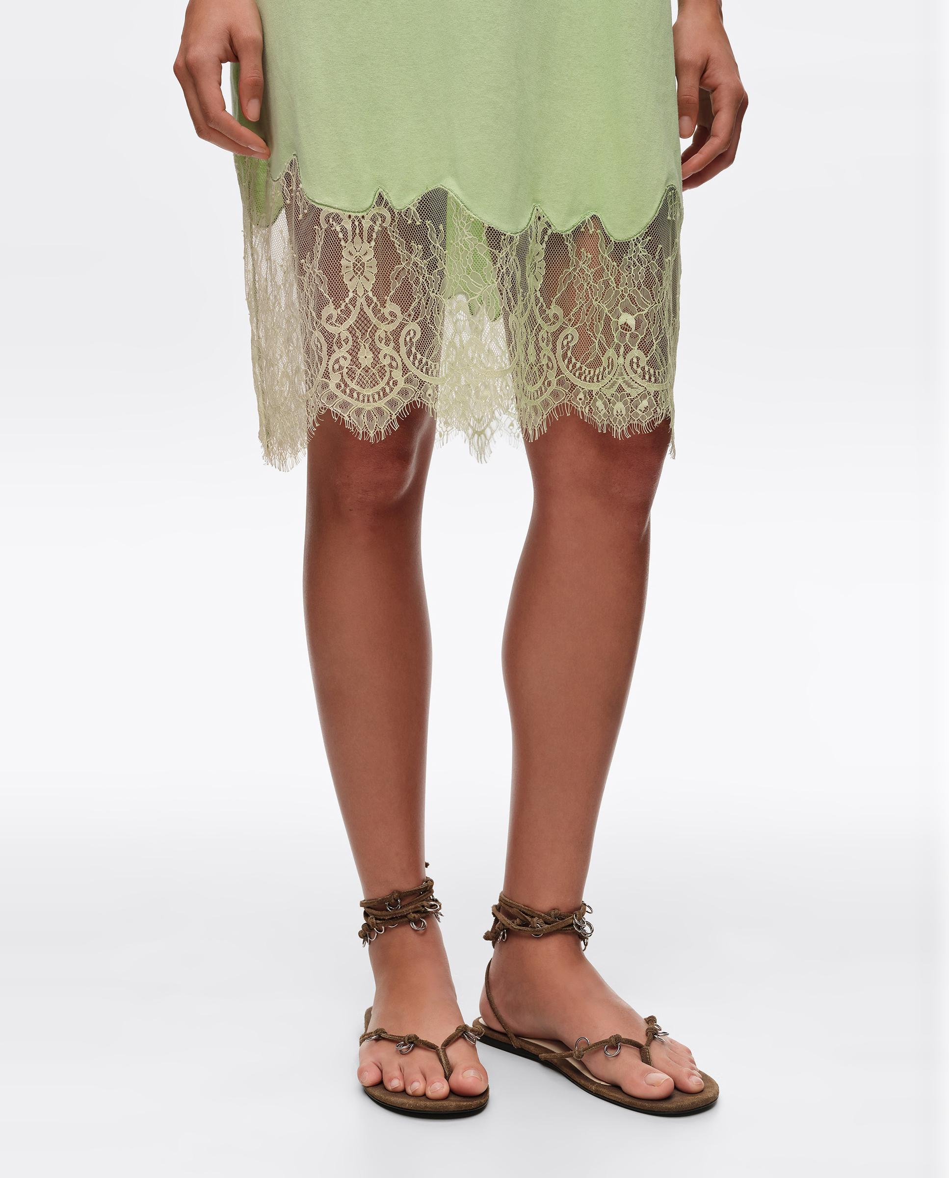 Vestido T-shirt Curto com Renda Verde-3
