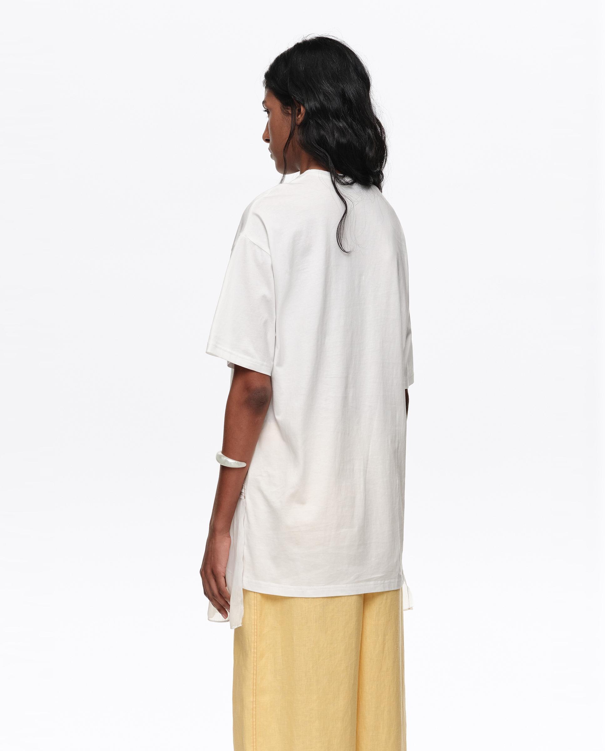 T-shirt com Top Sobreposto Fluído Marfim-4