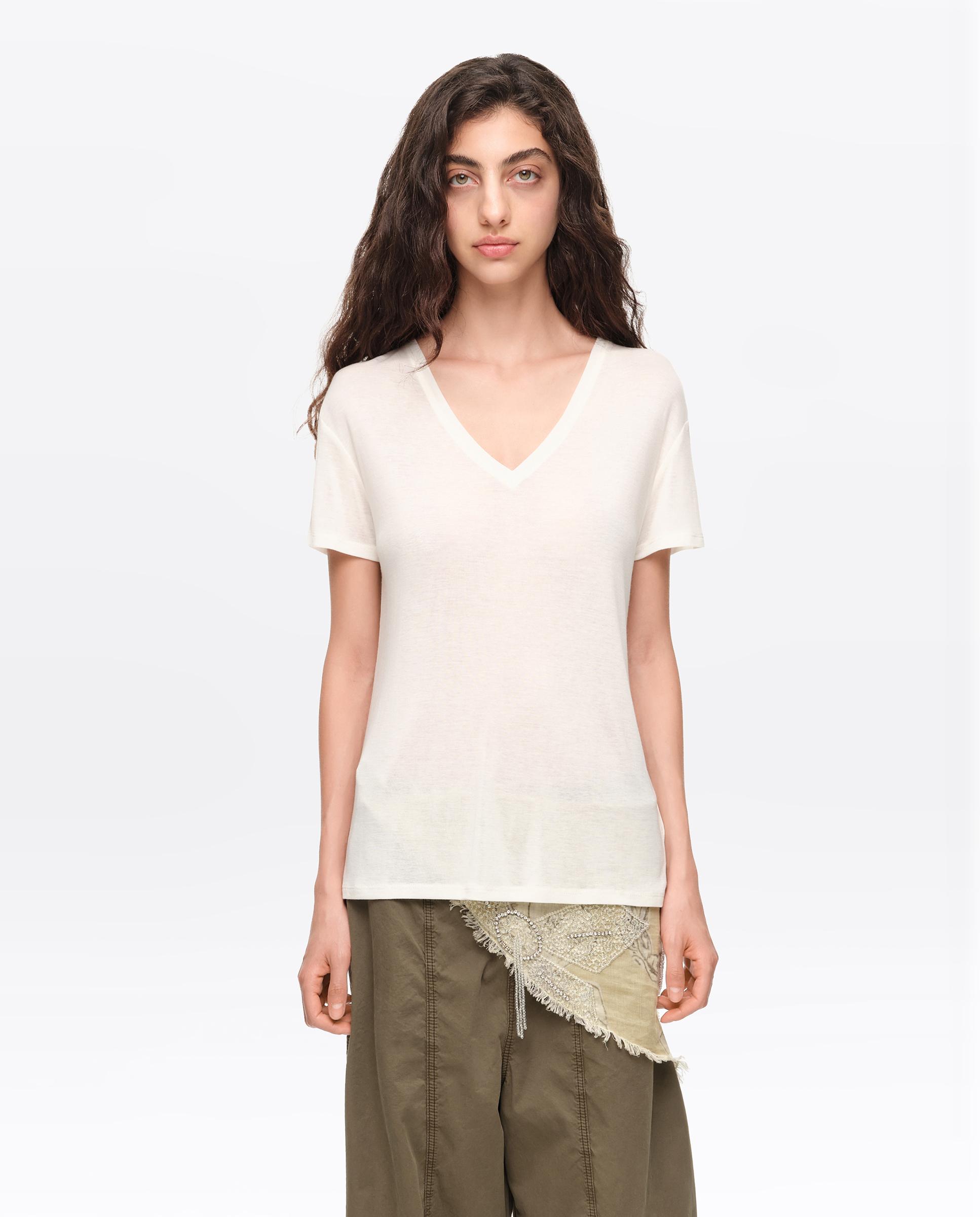 Imagem 0 de T-shirt Fluida com Decote V