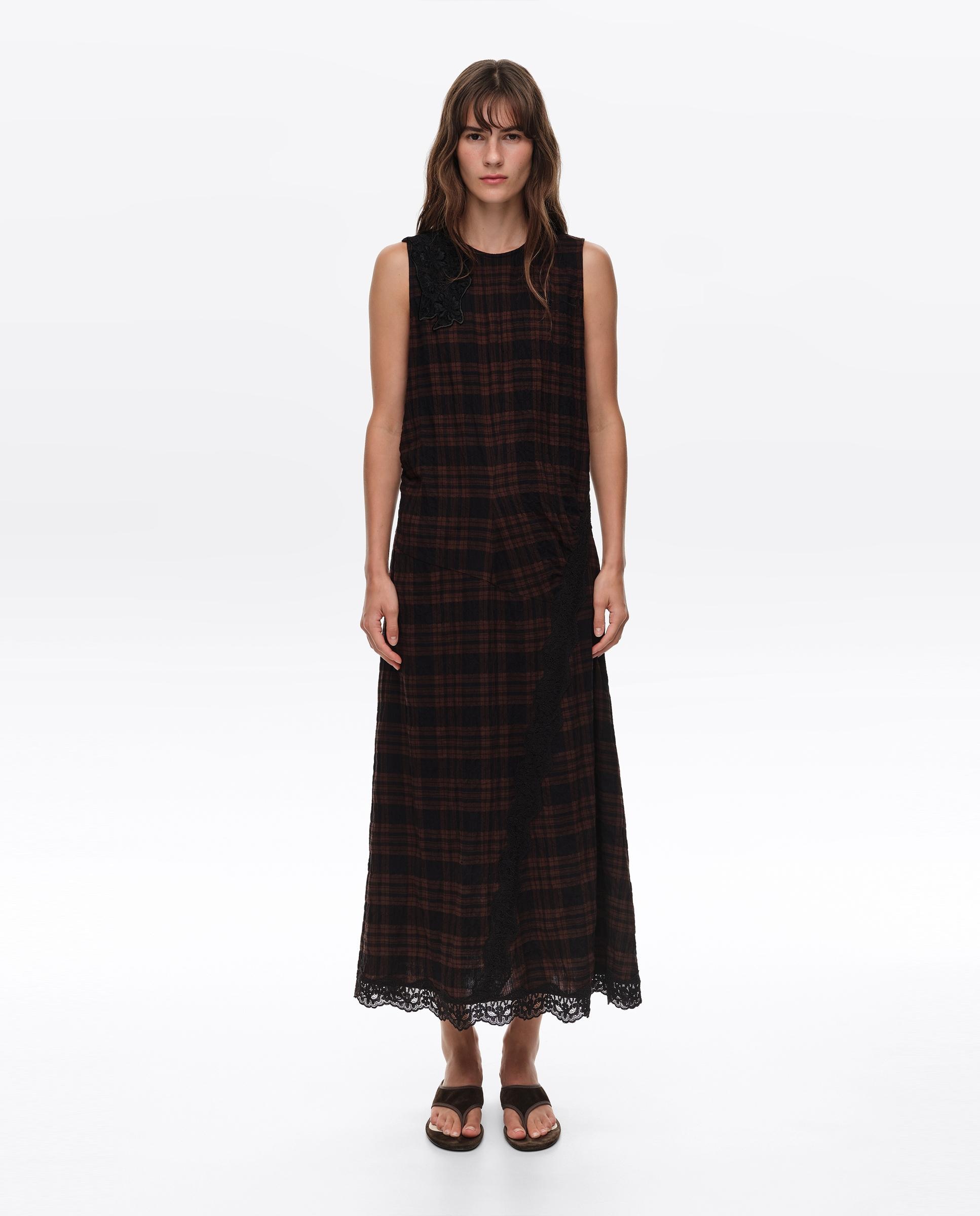 Imagem 0 de Vestido Midi com Rendas Aos Quadrados