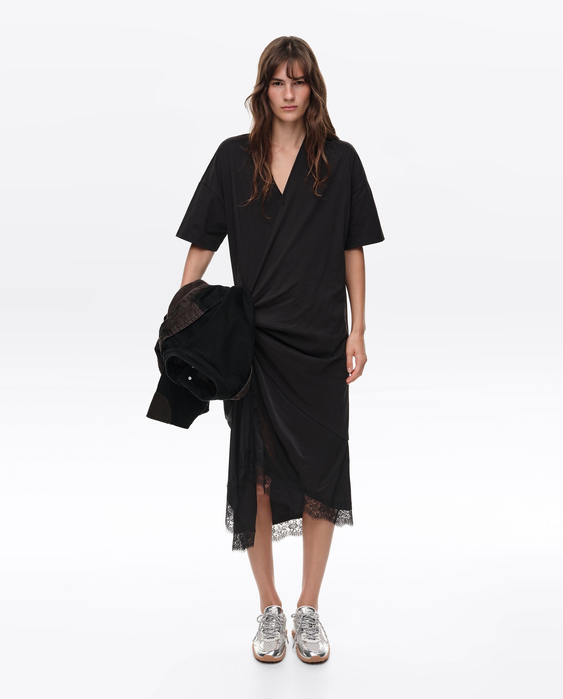Vestido T-shirt Bimaterial com Nó Preto-7