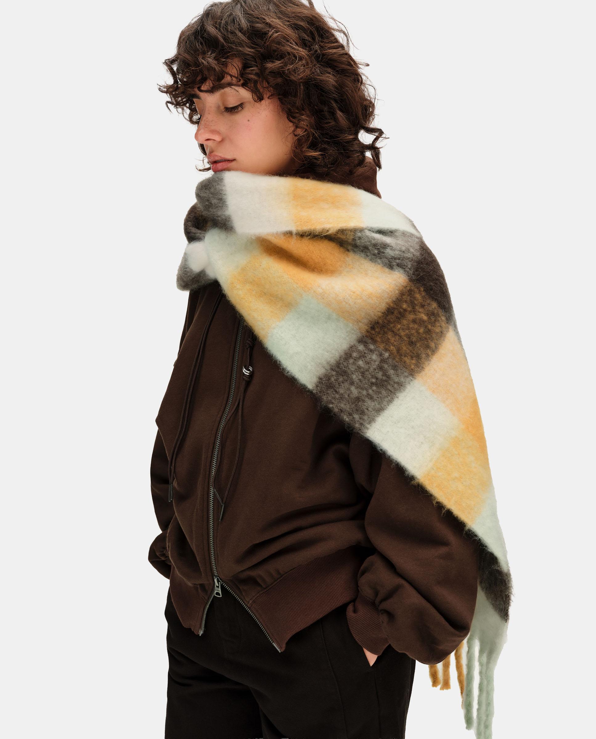product.carousel.image.label