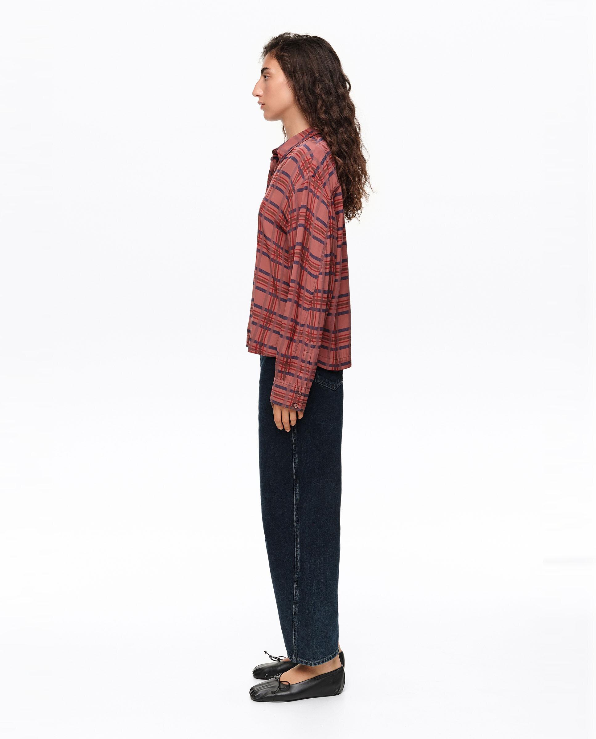 Camisa Fluída Boxy Aos Quadrados Grená-3