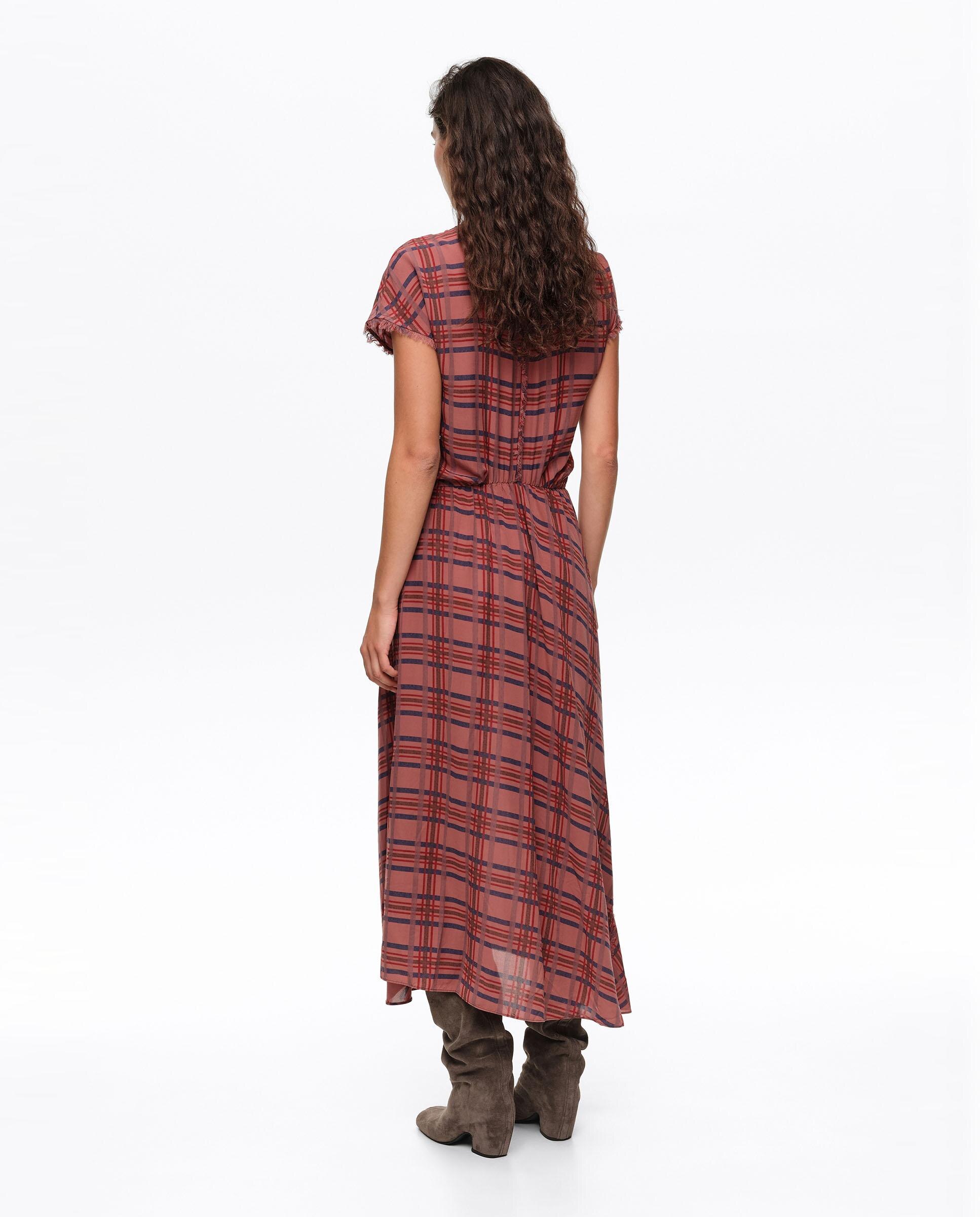 Vestido Fluido com Volume Aos Quadrados Grená-4