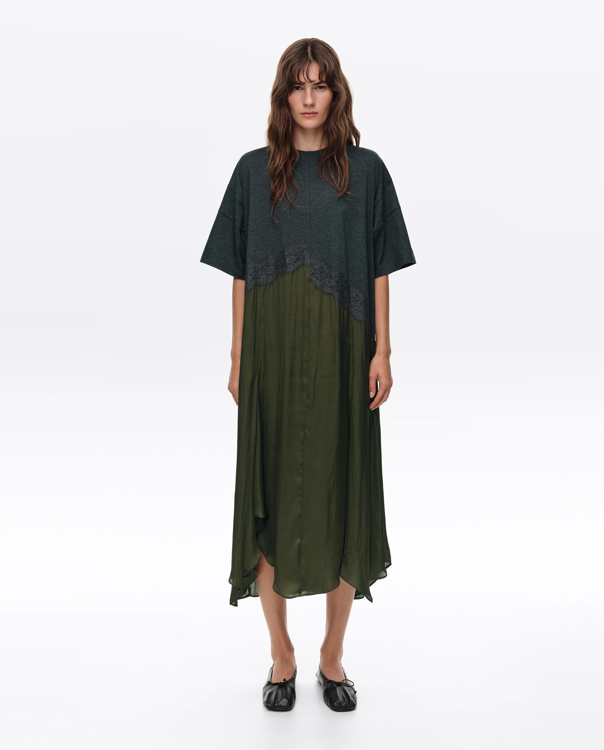 Imagem 0 de Vestido Bimaterial Irregular