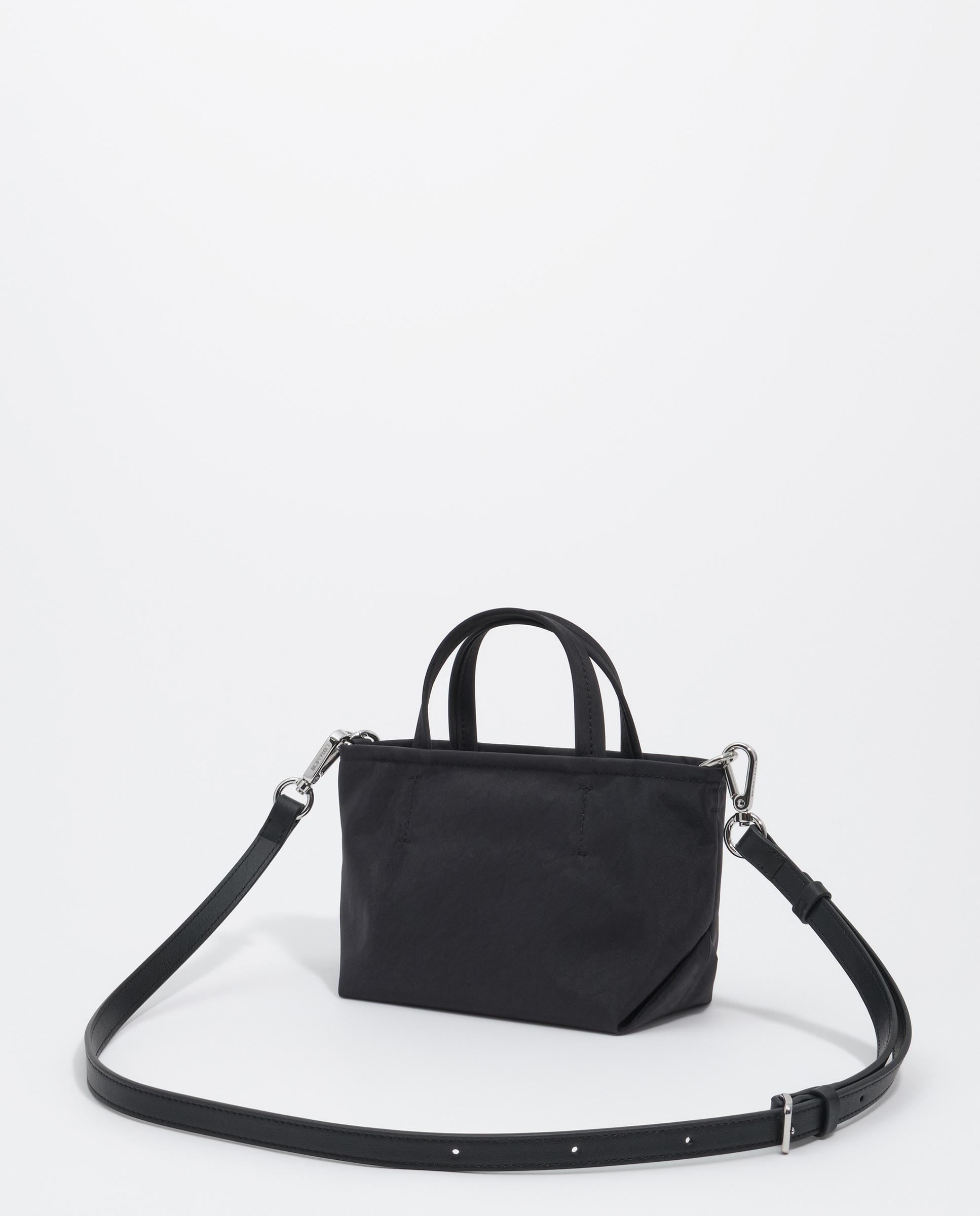 Mala Pequena em Nylon com Alça de Mão Preto-5