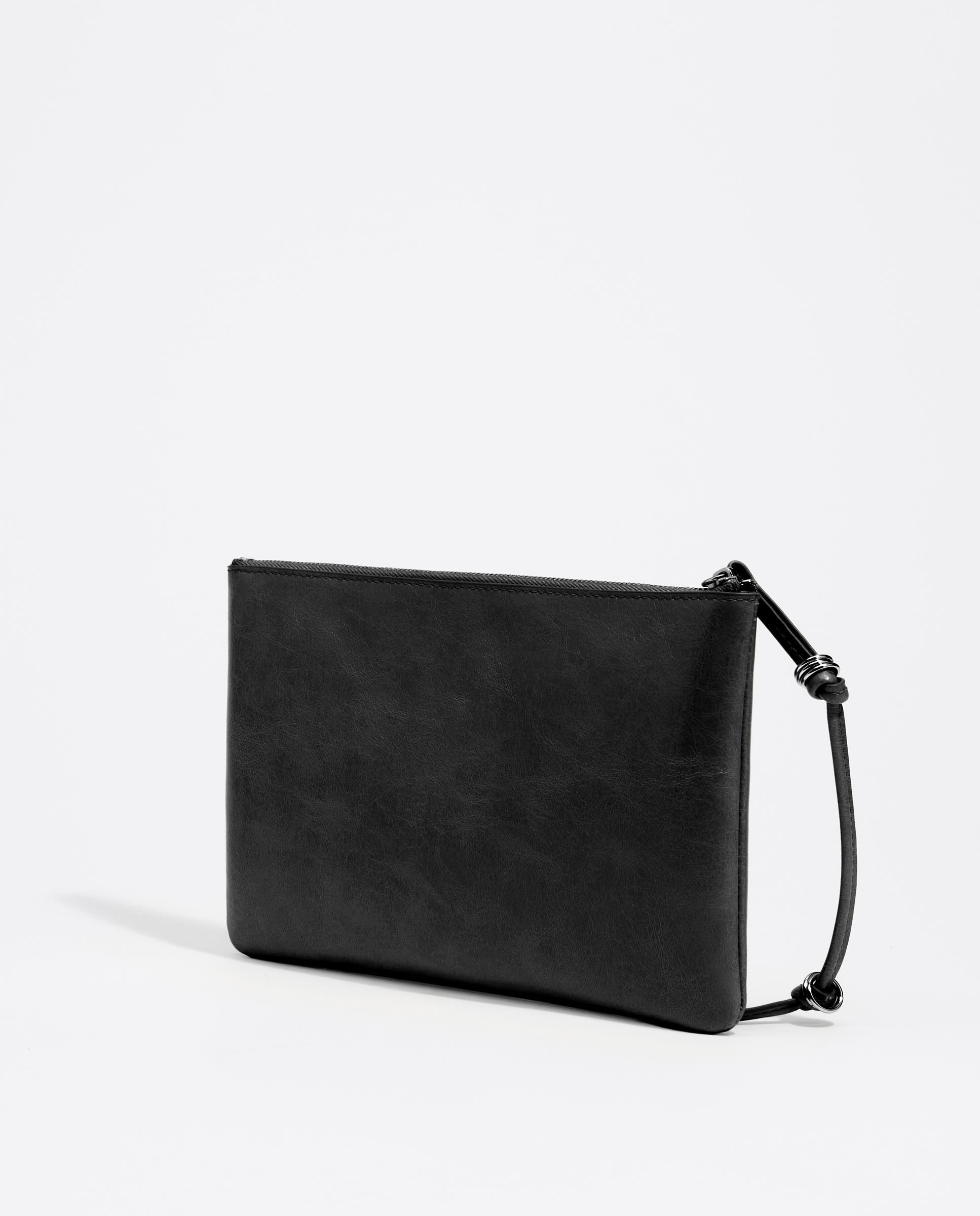 Necessaire Tipo Envelope Médio de Pele Preto-4