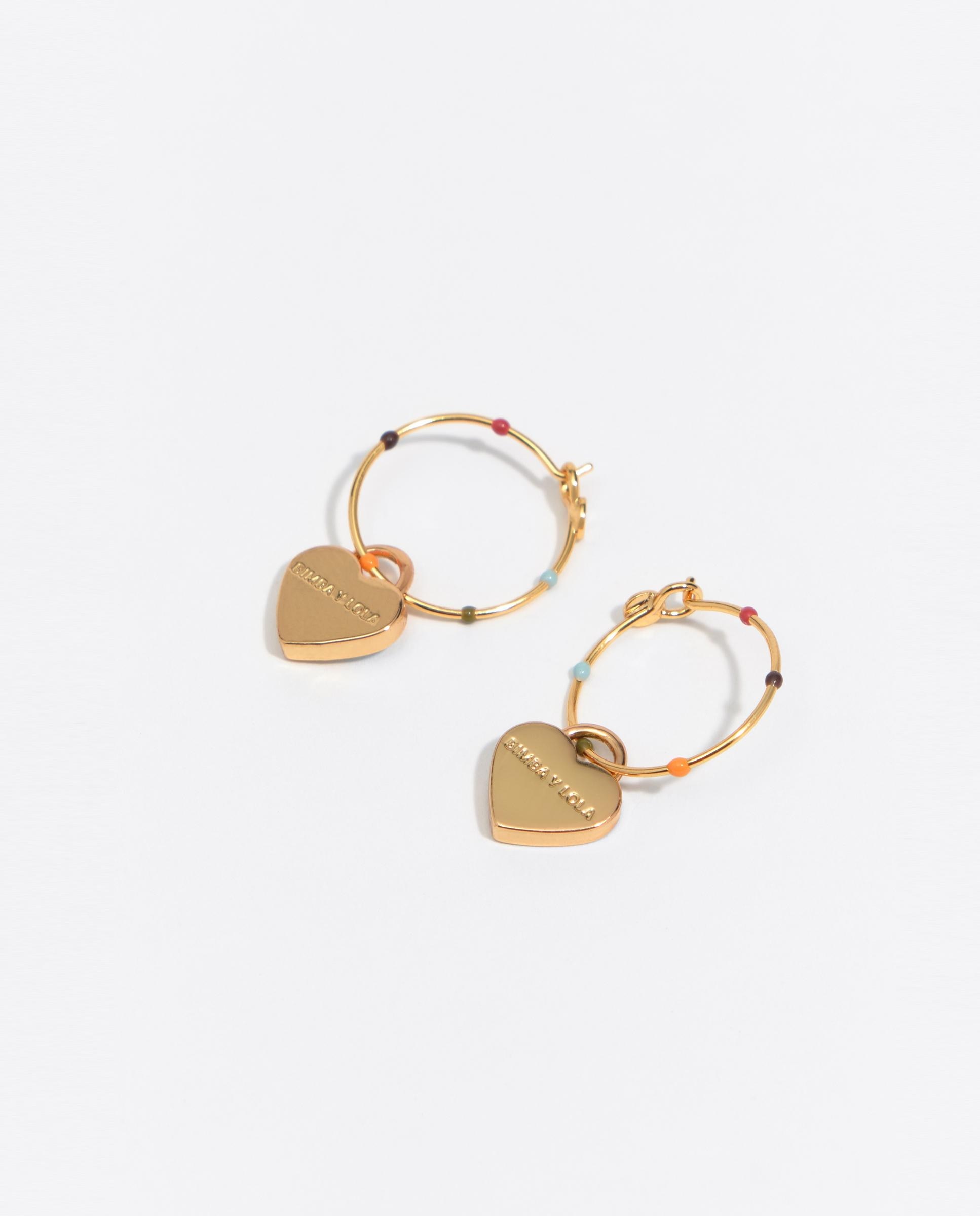 Brincos de Argola Média com Esmalte Coração e Logo Ouro-3