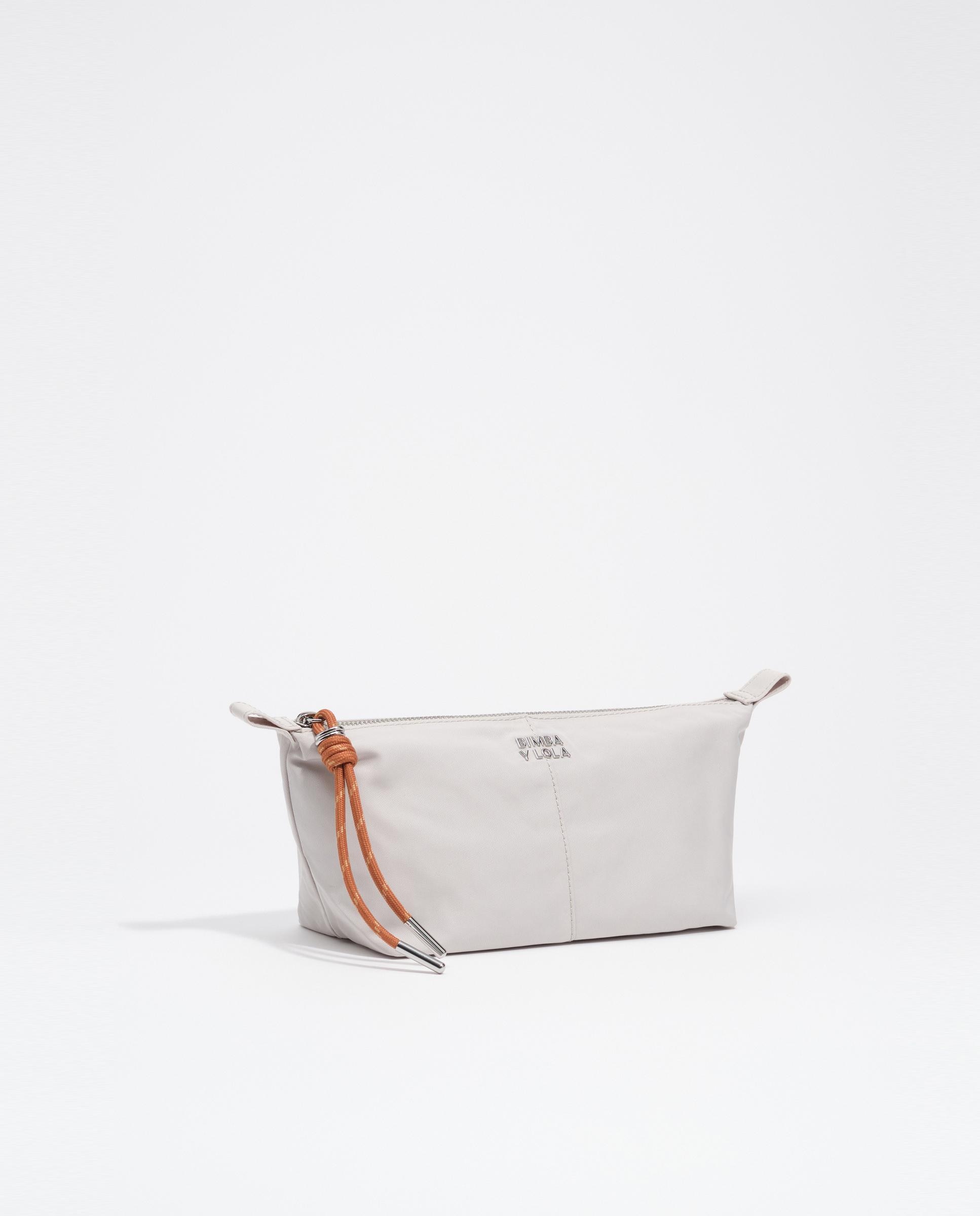 Necessaire Trapézio Médio em Nylon Areia-5