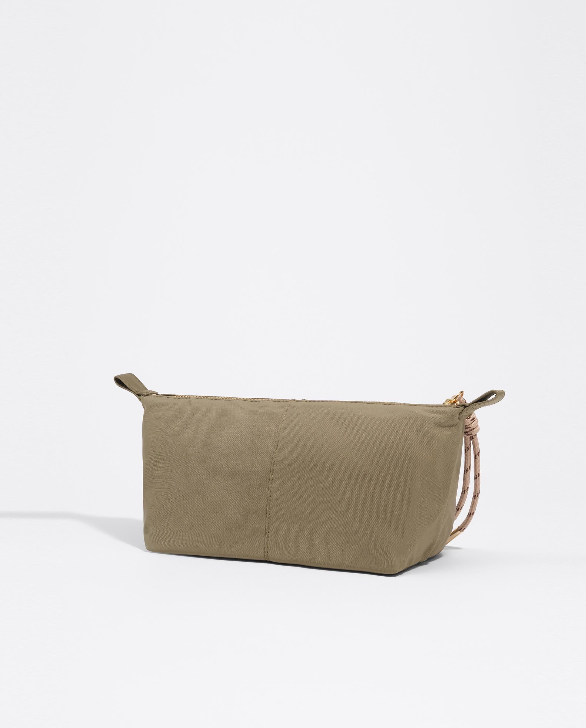 Necessaire Trapézio Médio em Nylon Verde-4