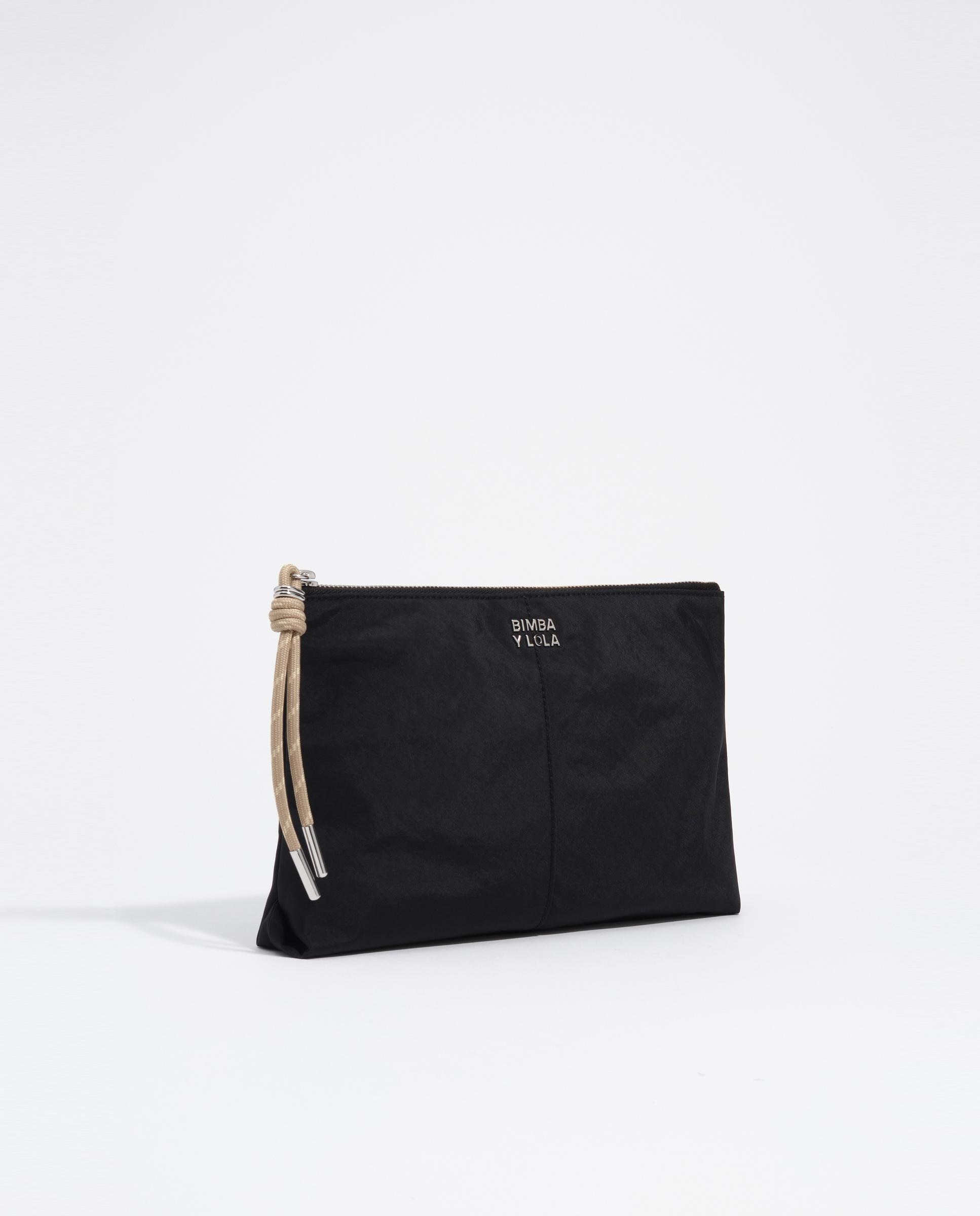 Necessaire Sobre Médio em Nylon Preto-5