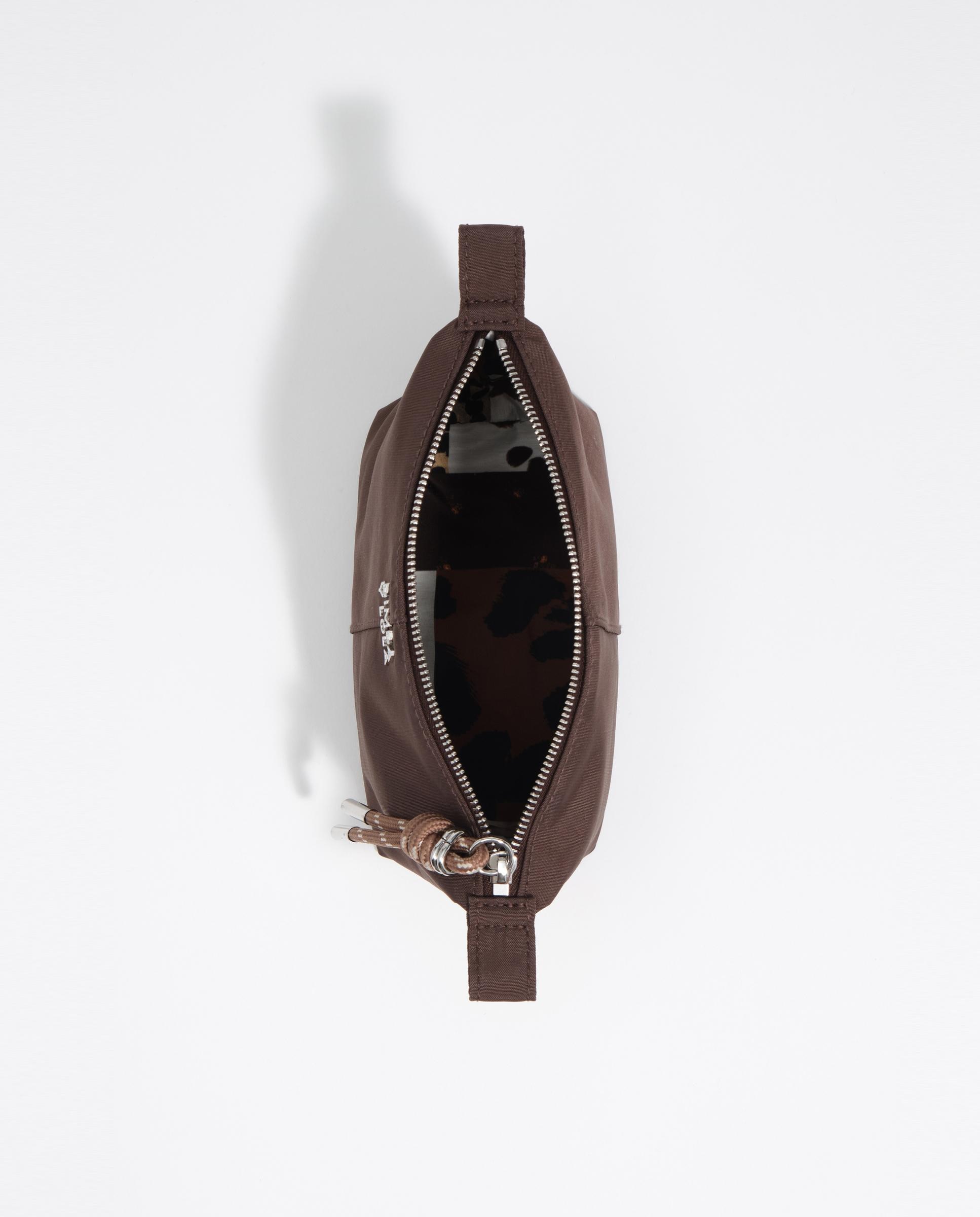 Necessaire Trapézio Pequeno Nylon Castanho-2