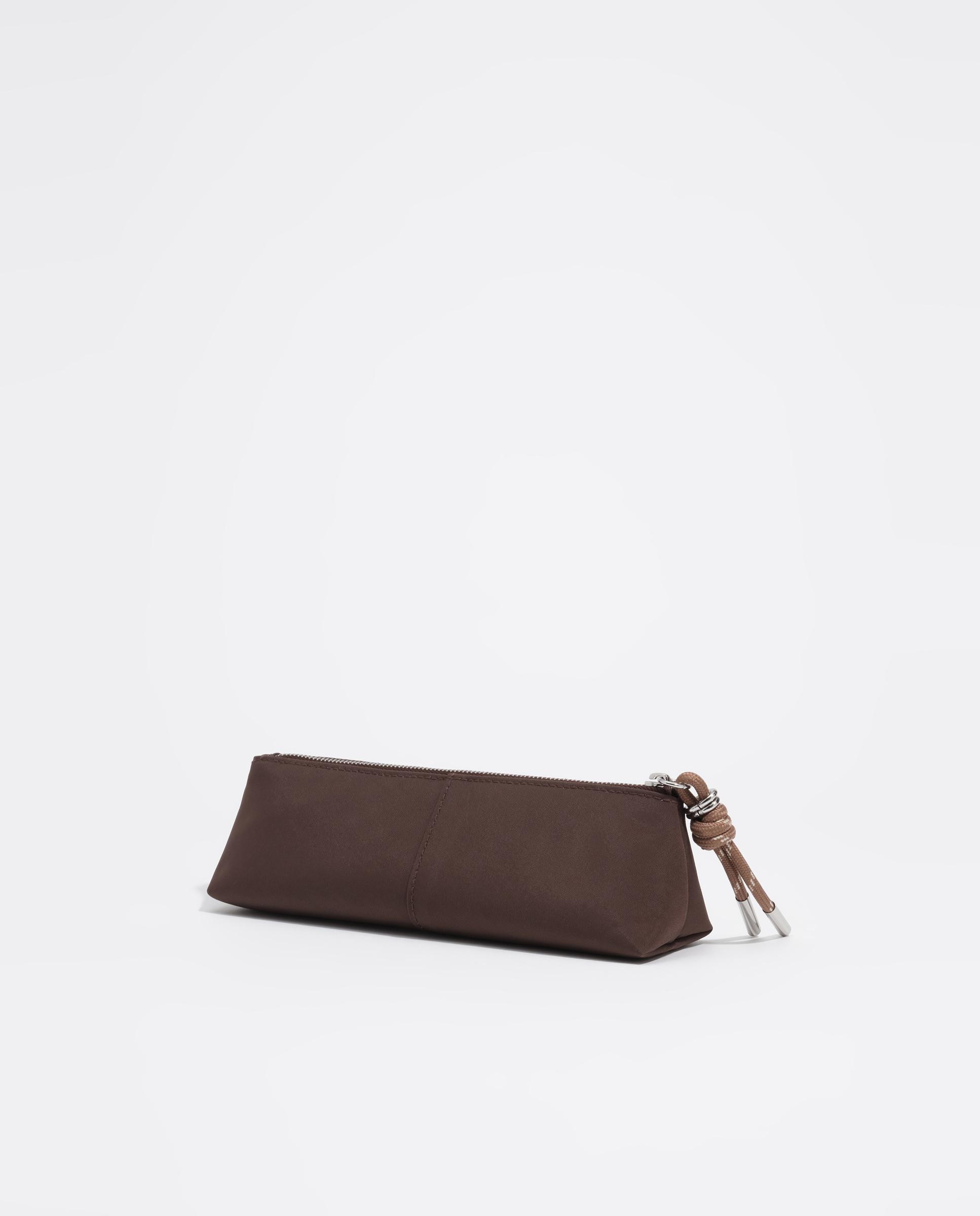 Estojo em Nylon com Fecho Zip Castanho-4