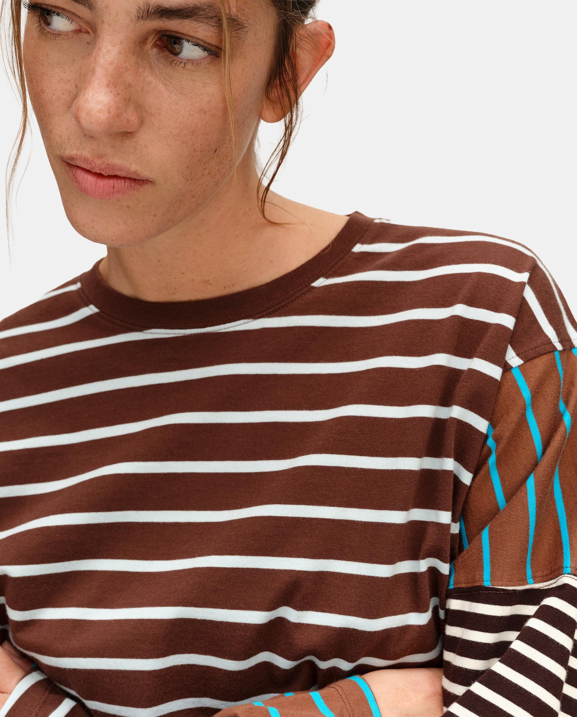 T-shirt Oversize Multiriscas Castanho-2