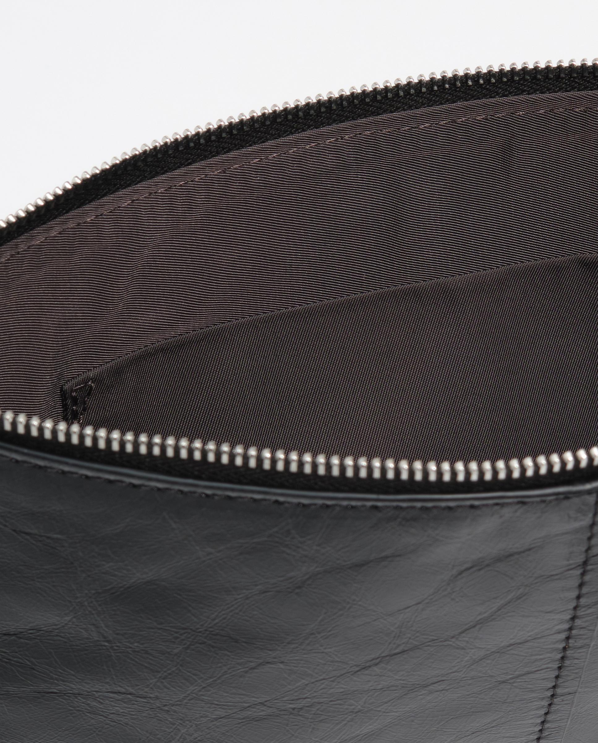 Necessaire Sobre Médio em Pele Entrançada Preto-4