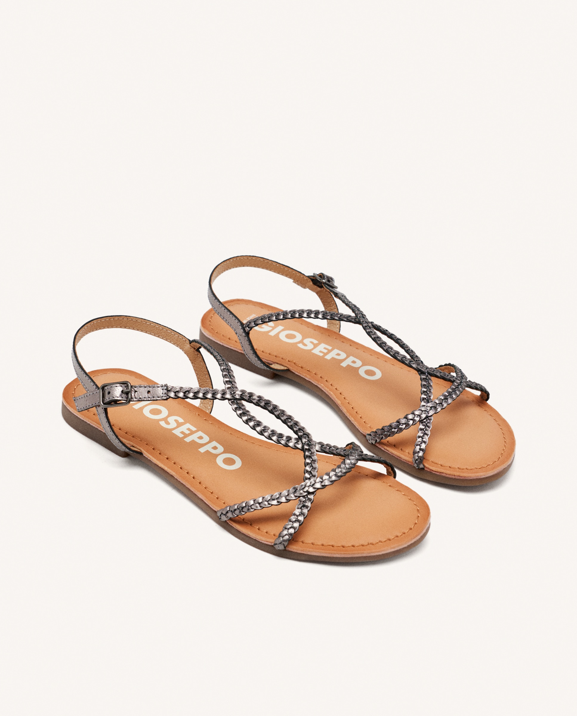 Sandálias Rasas de Pele com Fecho no Tornozelo com Fivela Prateado-2