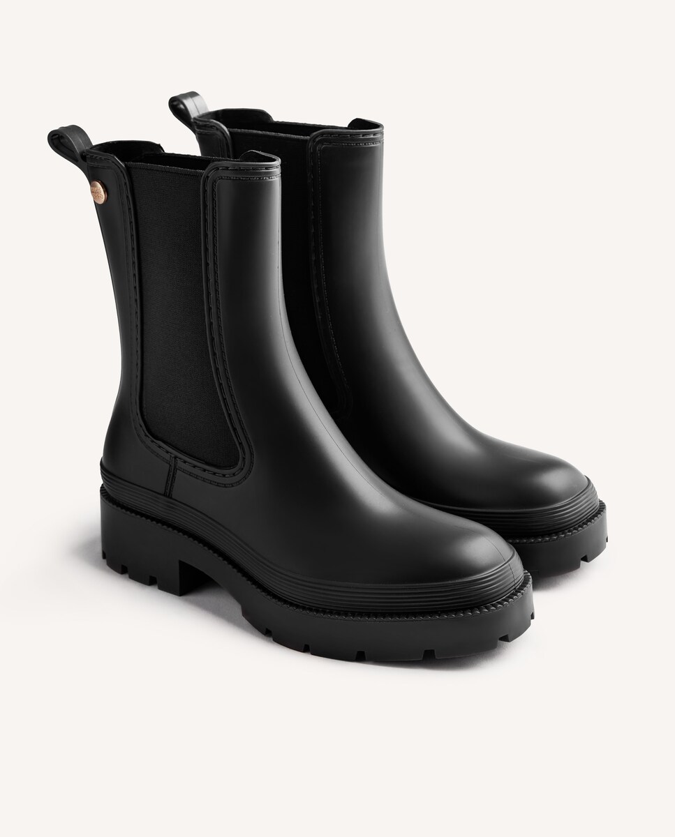 Botas de Água com Sola Tipo Track e Elásticos Preto-2