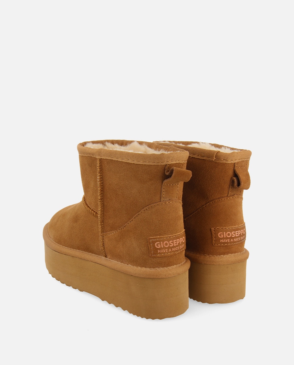 Botas Tipo Australianas com Plataforma e Forradas de Pelo Couro-3