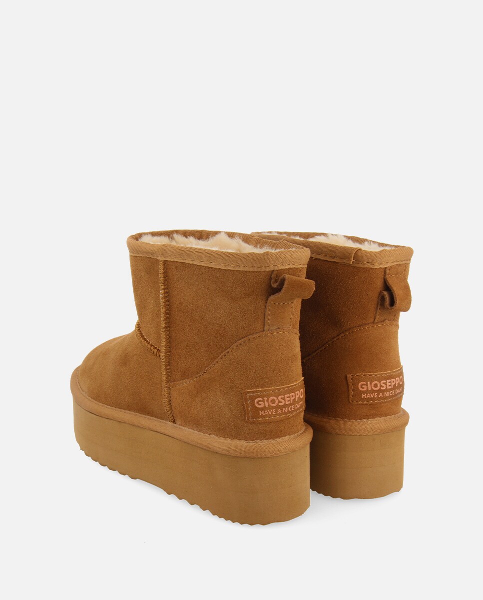 Botas Tipo Australianas com Plataforma e Forradas de Pelo Couro-3