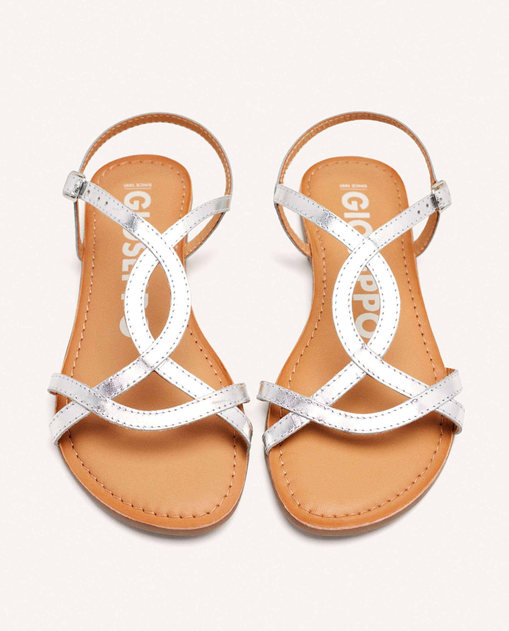 Sandálias Rasas de Pele com Fecho de Fivela no Tornozelo Prateado-3