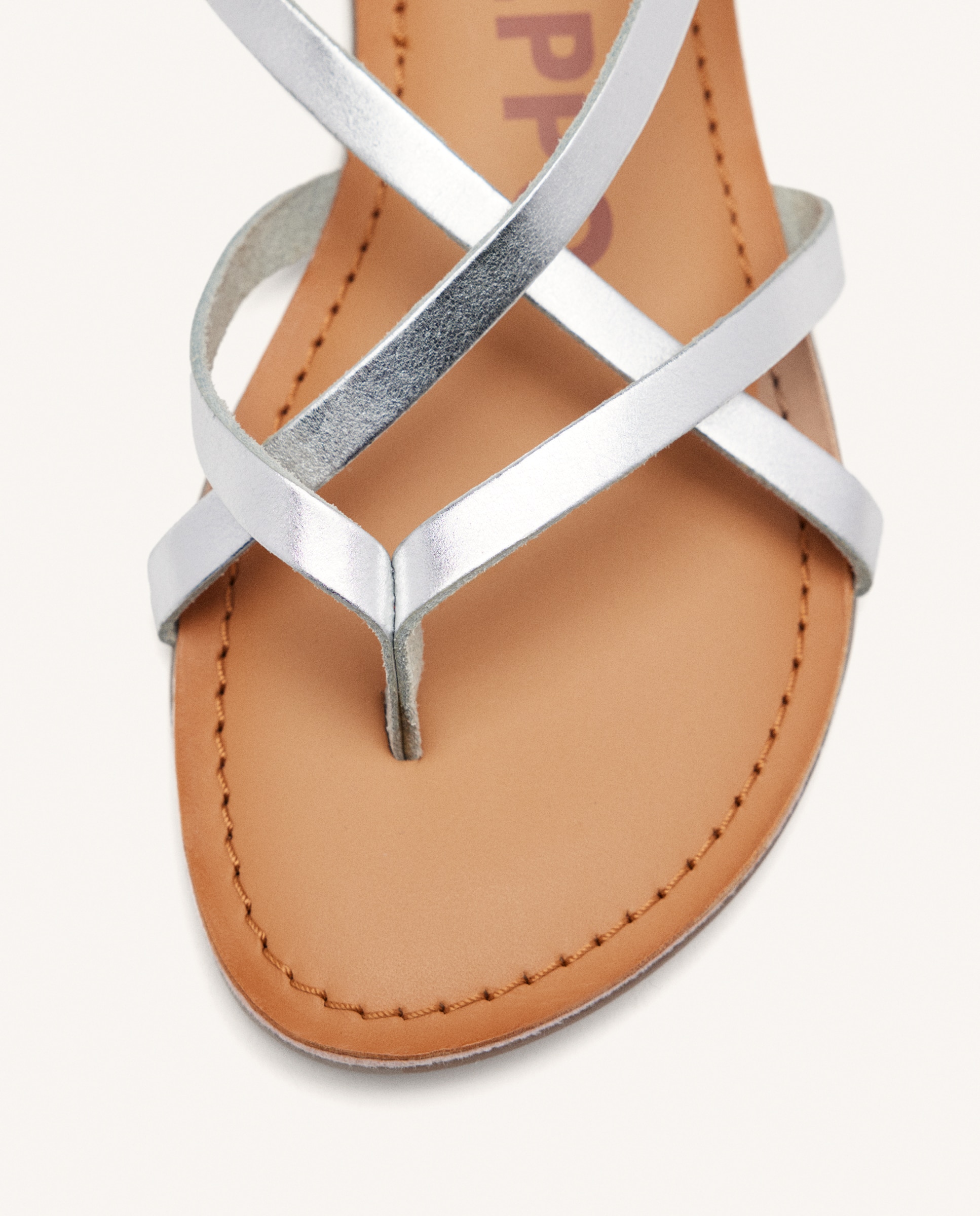 Sandálias Rasas de Pele com Palmilha Acolchoada e Suave Prateado-3