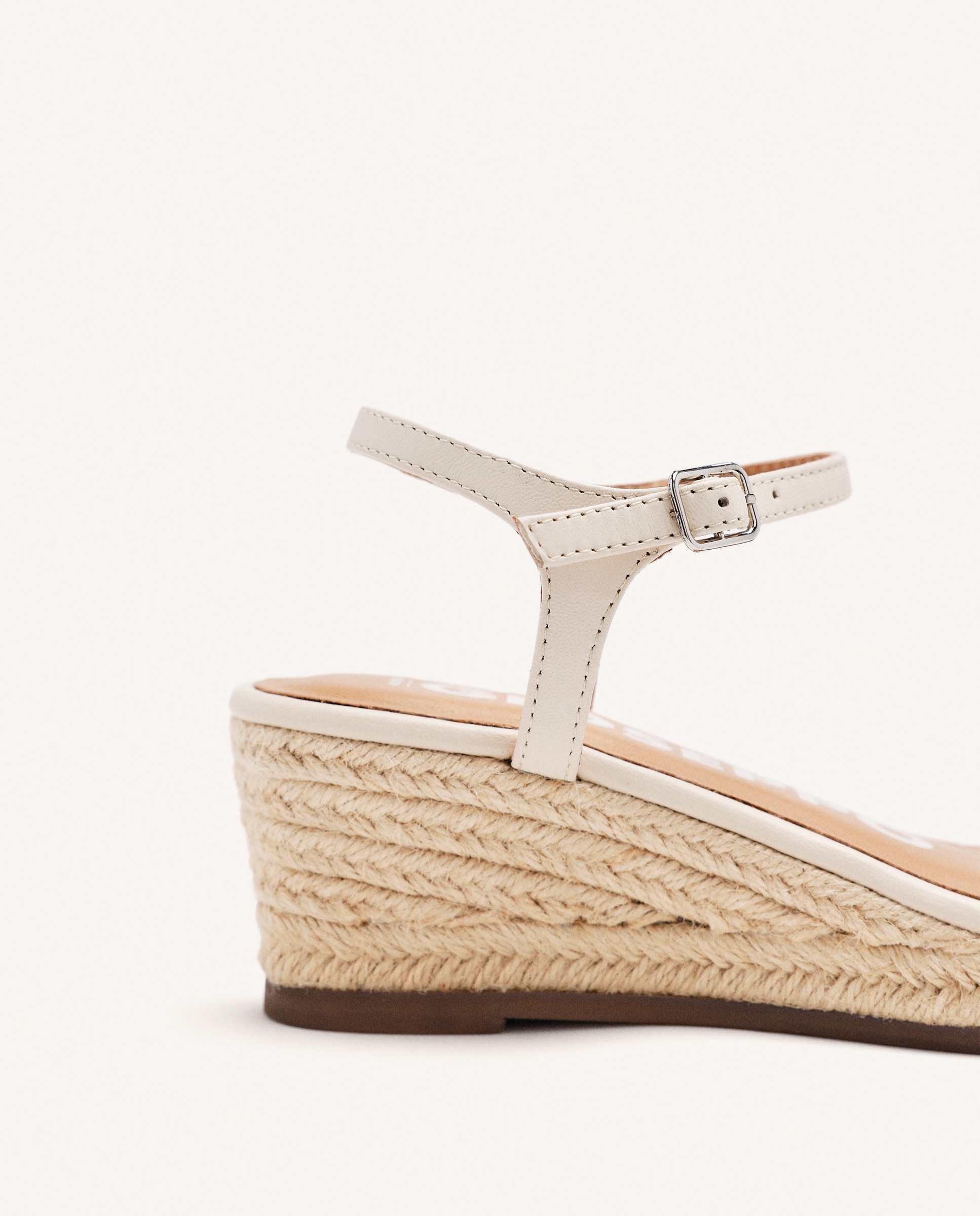Alpercatas de Cunhas em Pele de Juta com Altura Média e Fecho com Fivela Branco-marfim-3