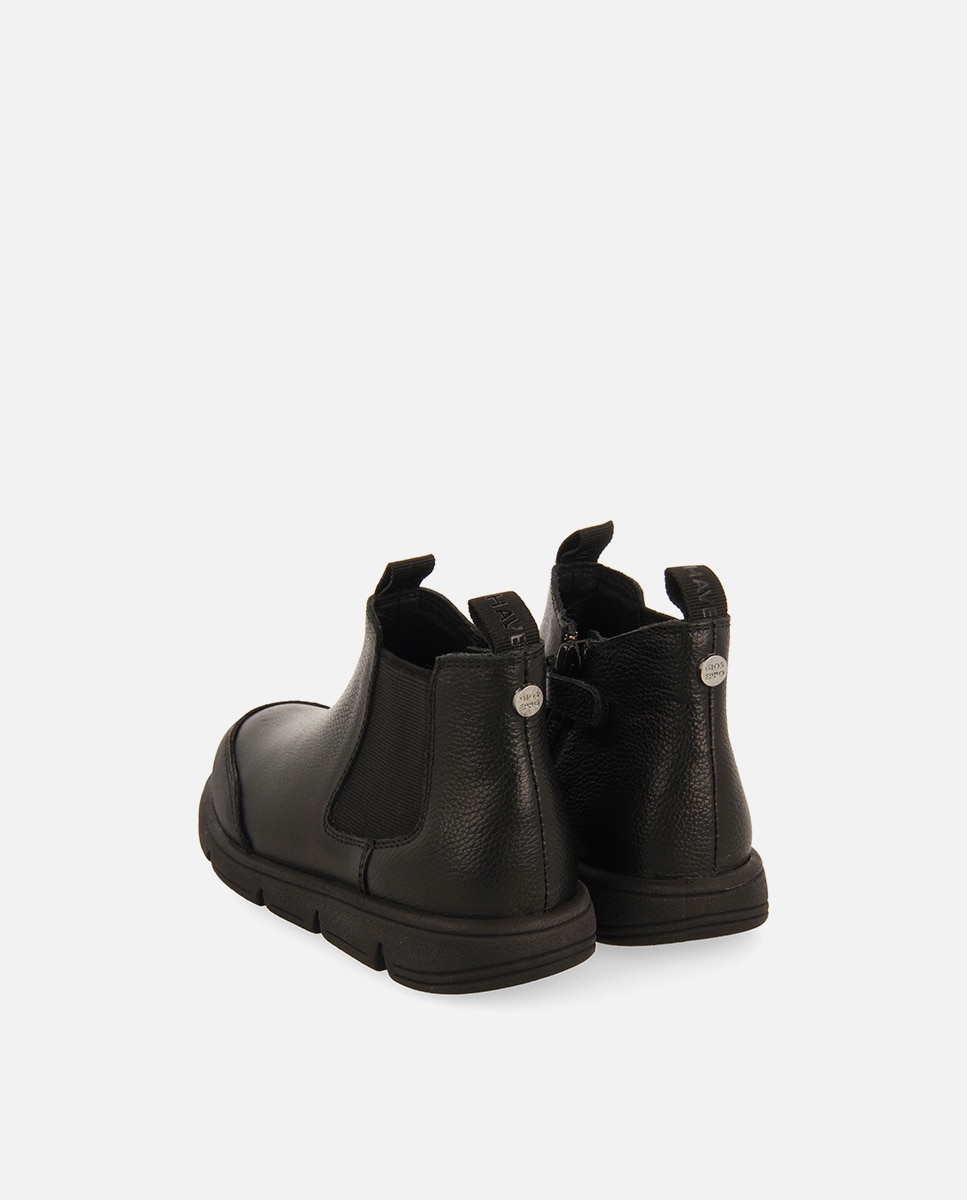Botins Escolares em Pele com Sola Antiderrapante Preto-3