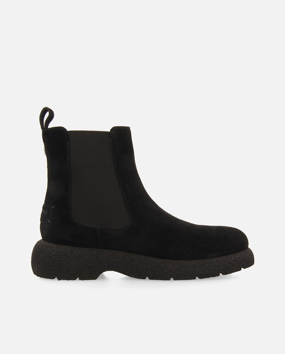 Botins de Camurça Estilo Chelsea Preto-1