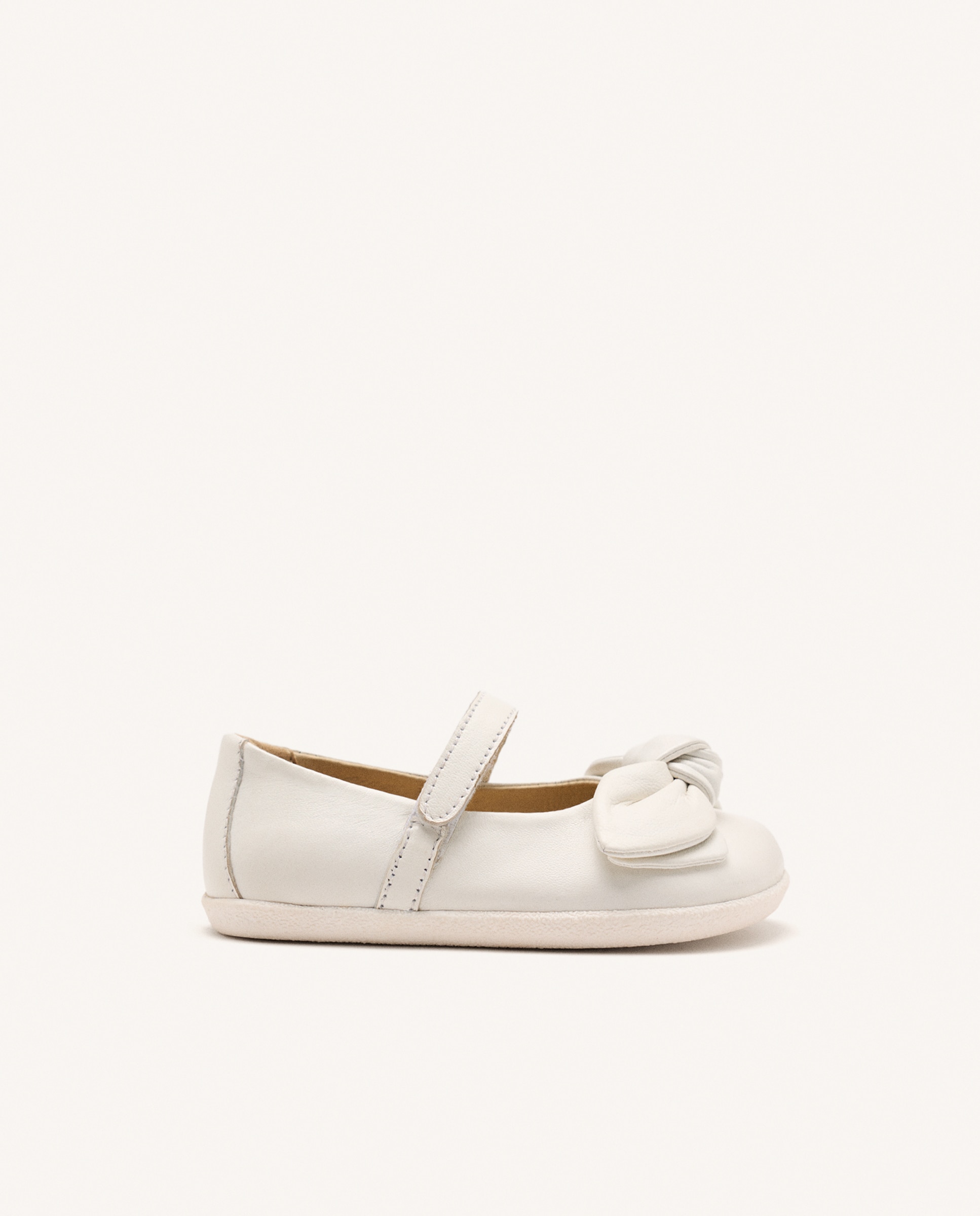 Imagem 0 de Bailarinas Infantil Barefoot de Pele em Branco com Brilho