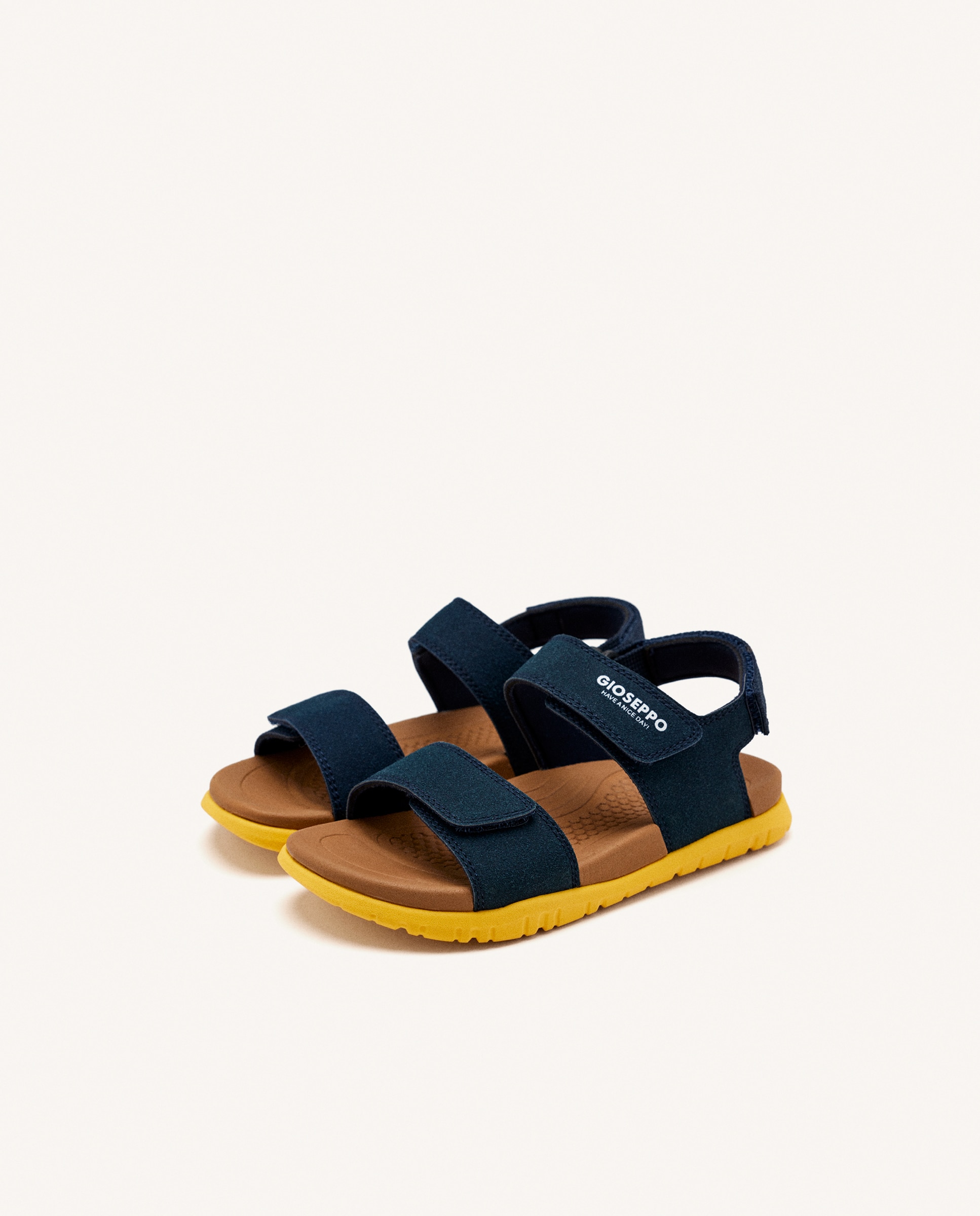 Sandálias Abertas Leves com Velcro Duplo e Sola Amarela Gioseppo Azul-marinho-2