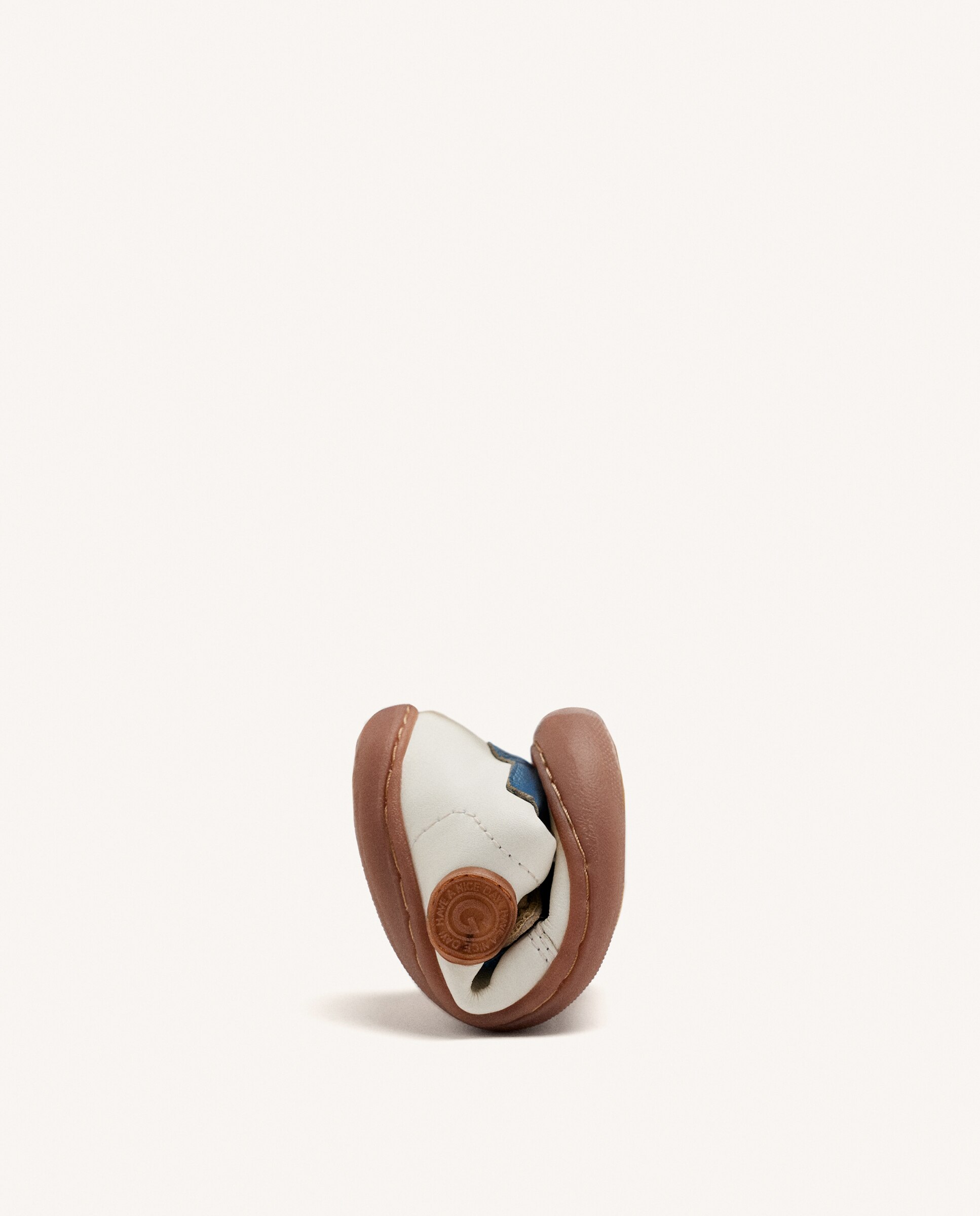 Sapatilhas de Pele para Bebé Barefoot Tipo Bambas de Pele Gioseppo Bege / Castanho-4