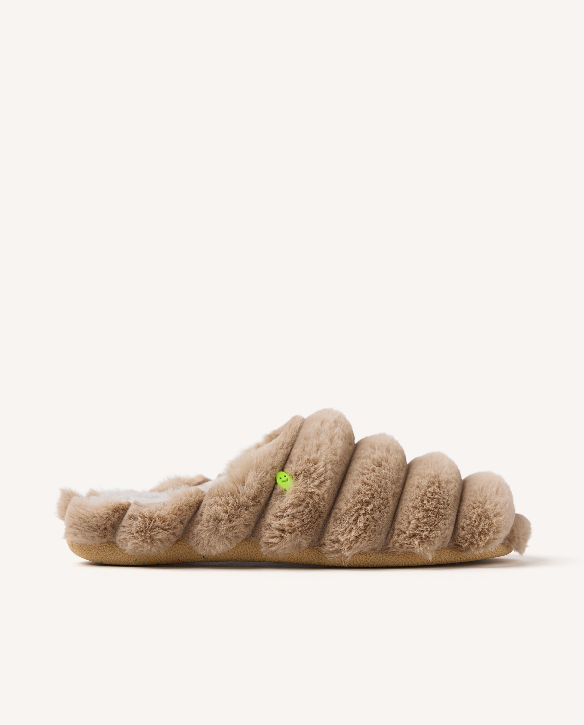 Imagem 0 de Pantufas Abertas de Pelo com Palmilha Acolchoada e Amovível
