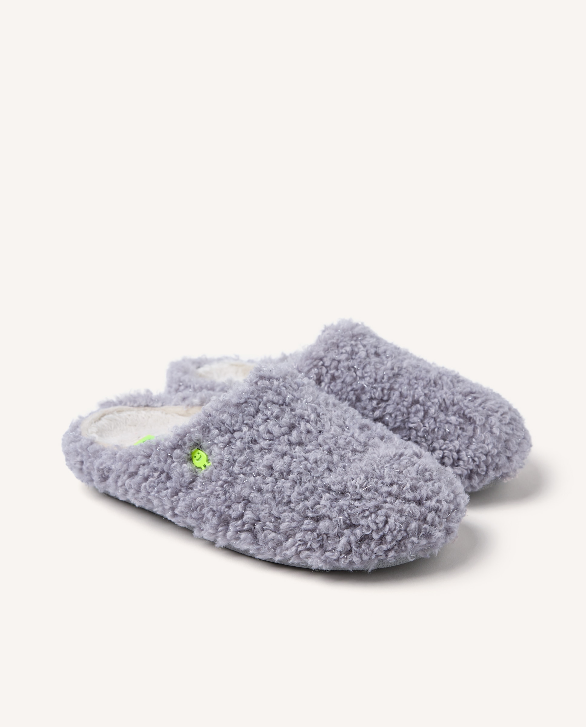 Pantufas Abertas com Pelo Efeito Pelo de Ovelha e Brilho Cinzento-2