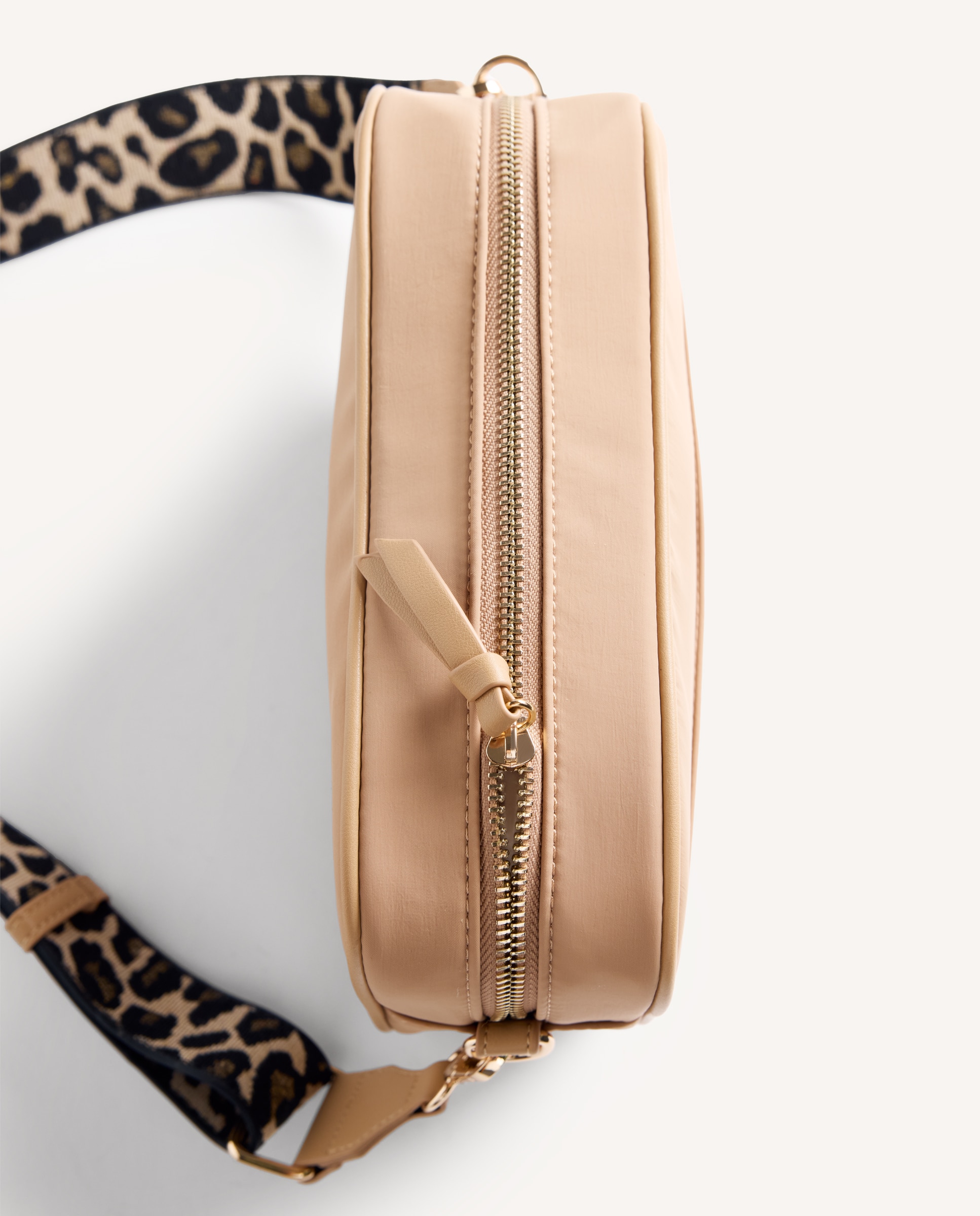 Mala a Tiracolo com Estampado e Fecho Zip com Alça Comprida Castanho-claro-4