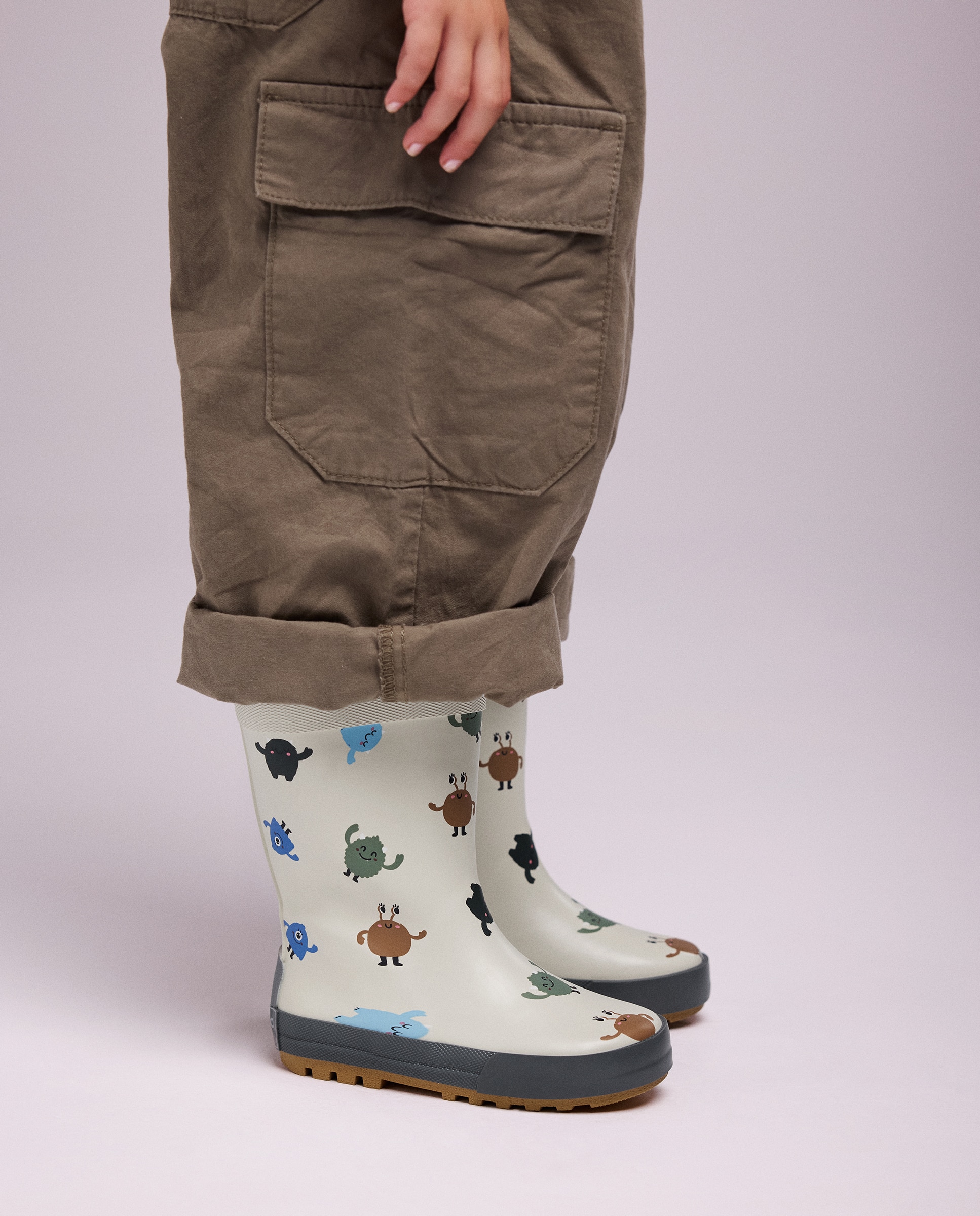 Botas de Água Infantil com Desenhos de Monstrinhos e Forro de Pelo Interior Cinzento-6