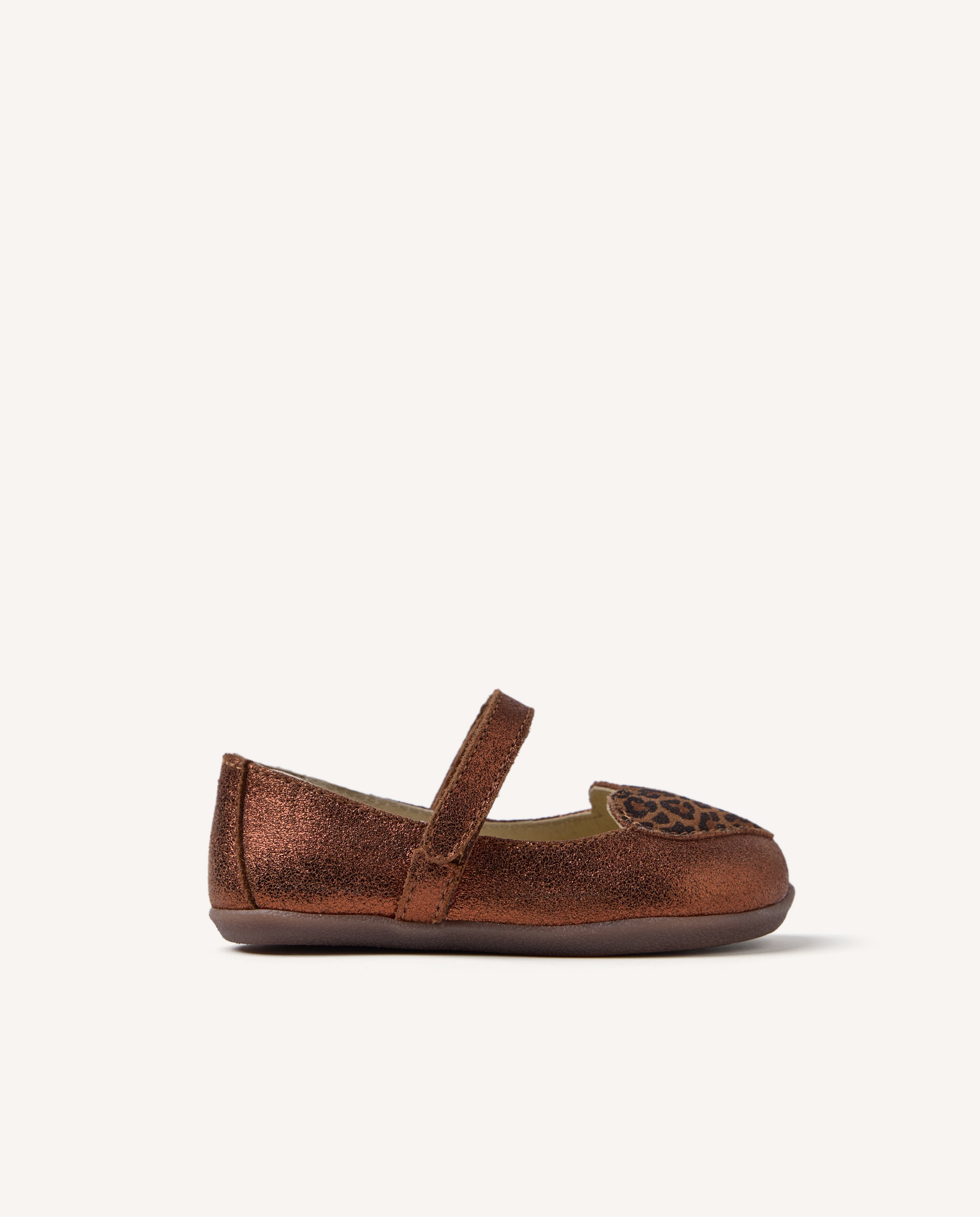 Imagem 0 de Bailarinas Infantil Barefoot em Camurça com Fecho Ajustável no Peito Do Pé