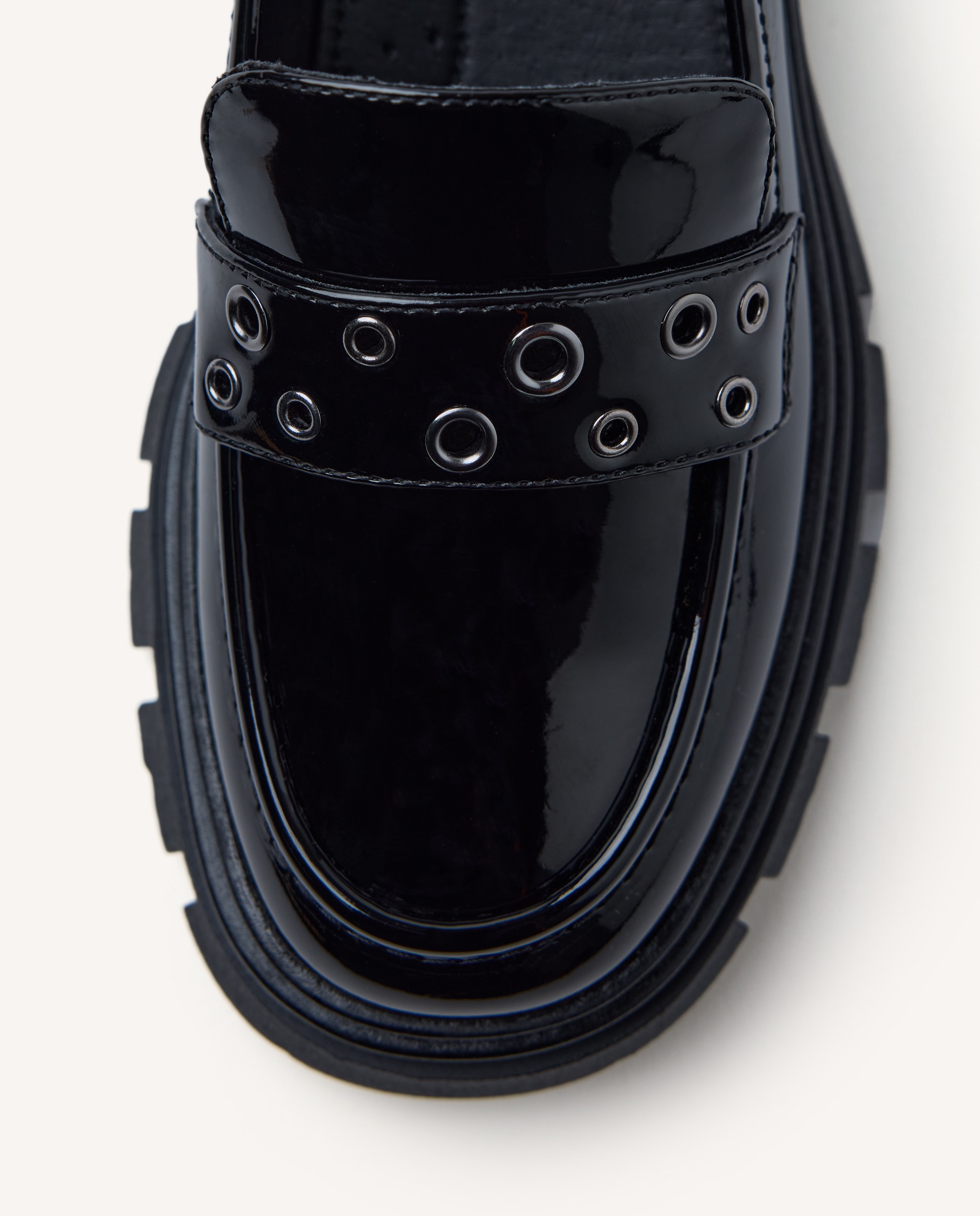 Mocassins com Palmilha Acolchoada e de Pele Preto-5