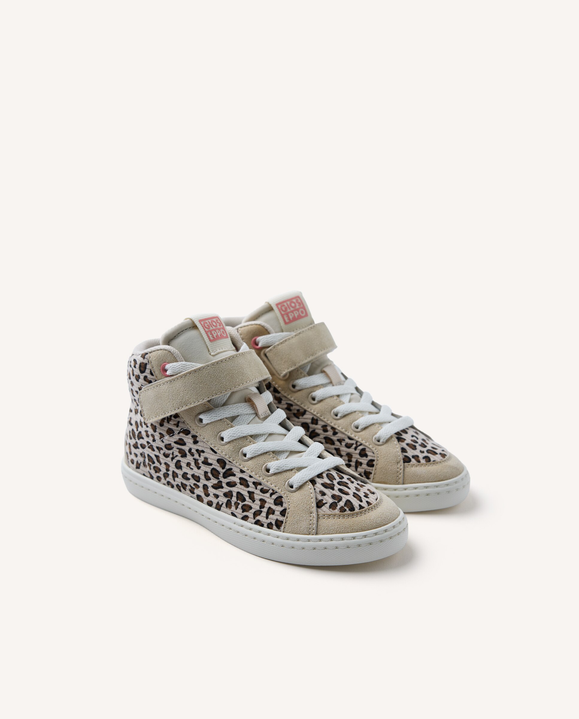 Sapatilhas Tipo Botins de Bombazina com Animal Print de Leopardo Gioseppo Estampado-2