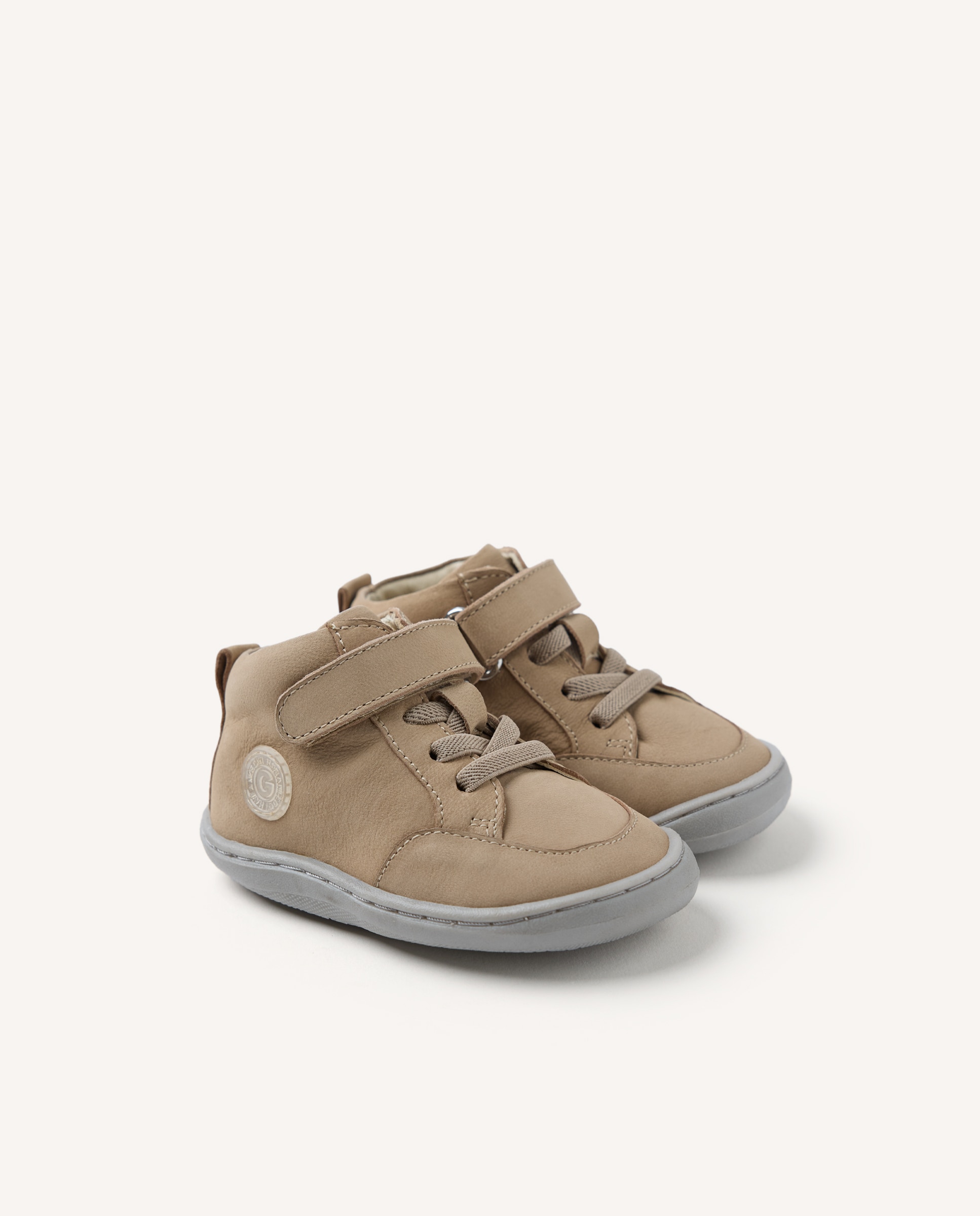 Botas para Bebé de Pele com Cordões Elásticos e Fecho Ajustável Barefoot Bege-2