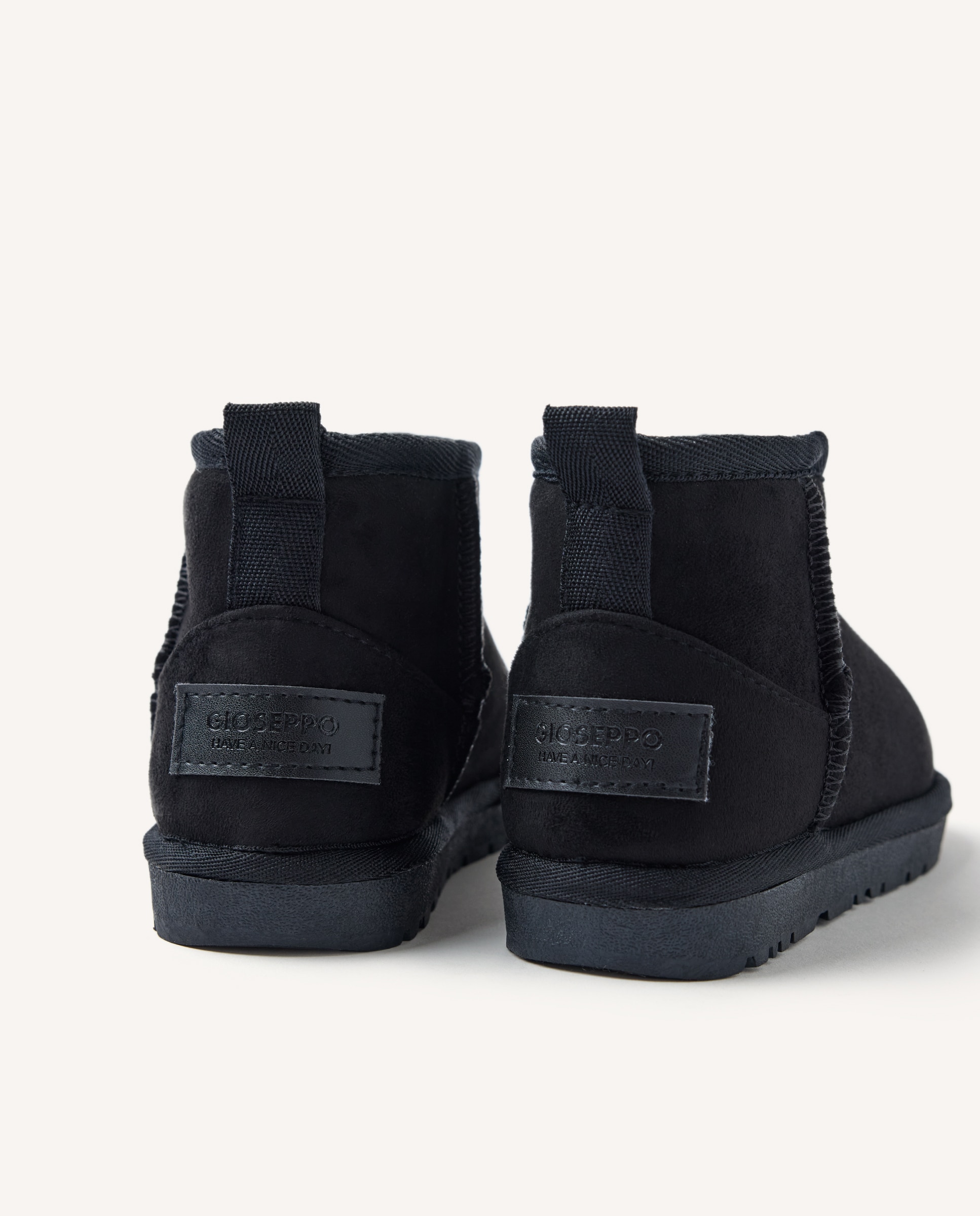 Botas Tipo Australianas Impermeáveis com Forro de Pelo Preto-4