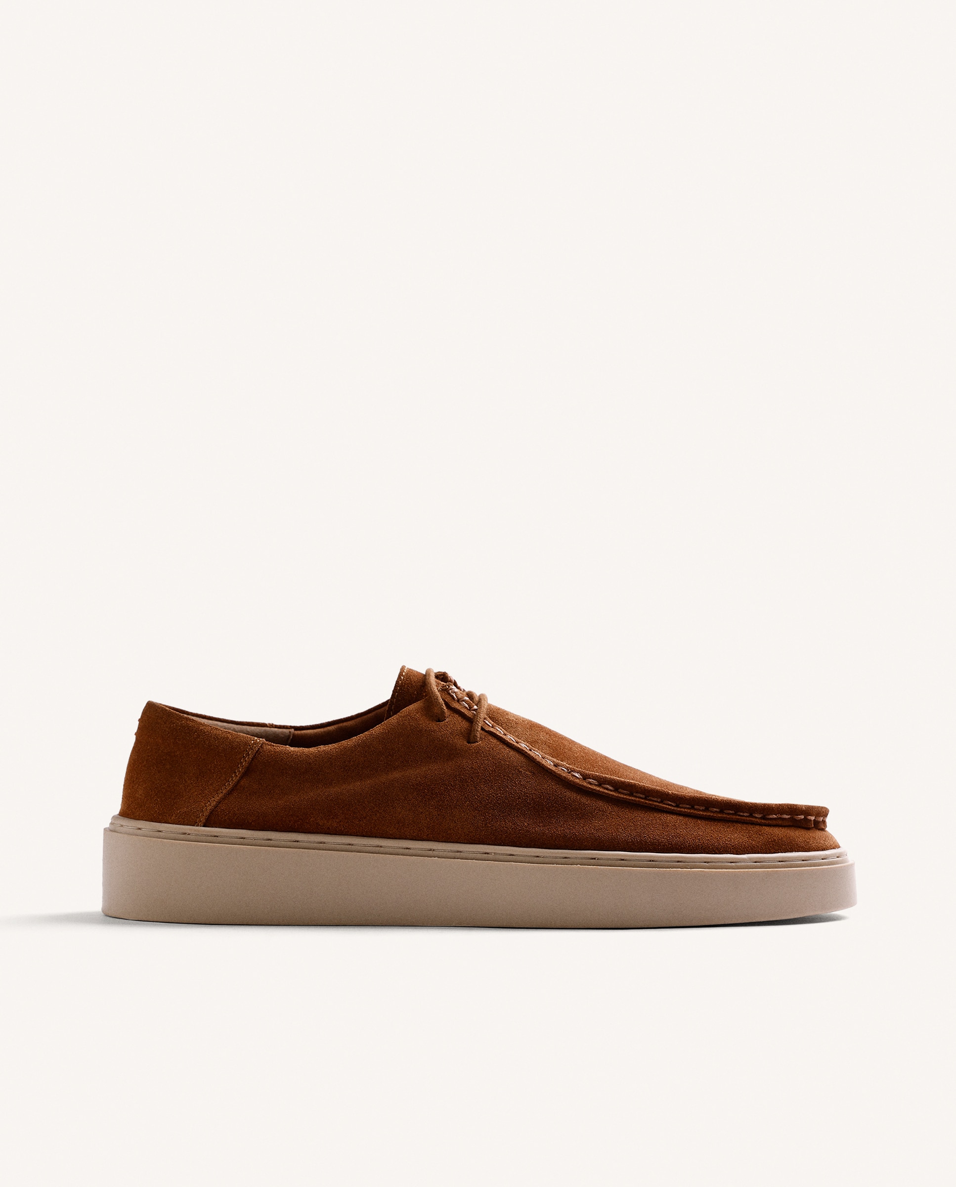 Imagem 0 de Bluchers de Pele Estilo Wallabee com Cordões
