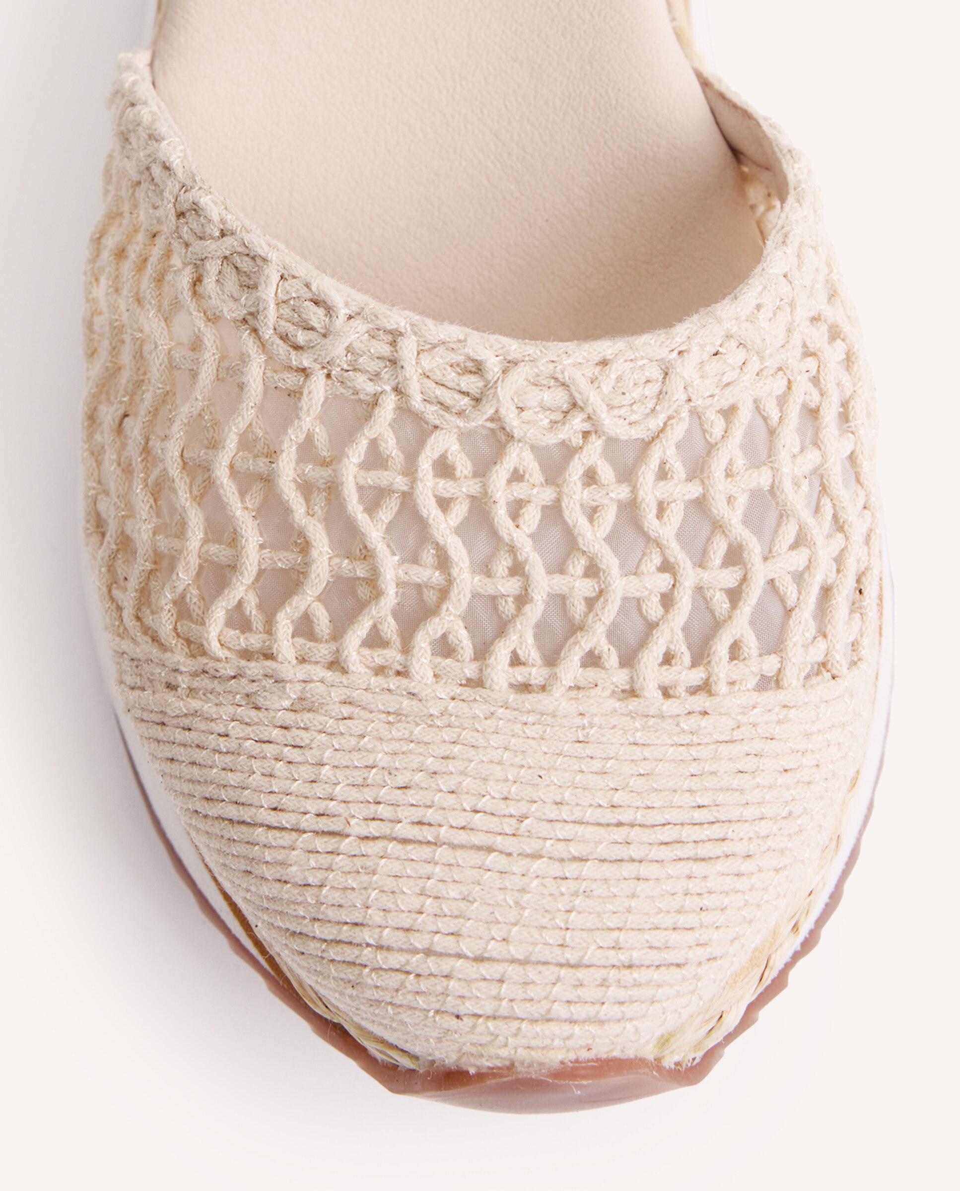 Alpercatas de Cunhas em Crochet Feito À Mão com Pele Camurça Bege-3