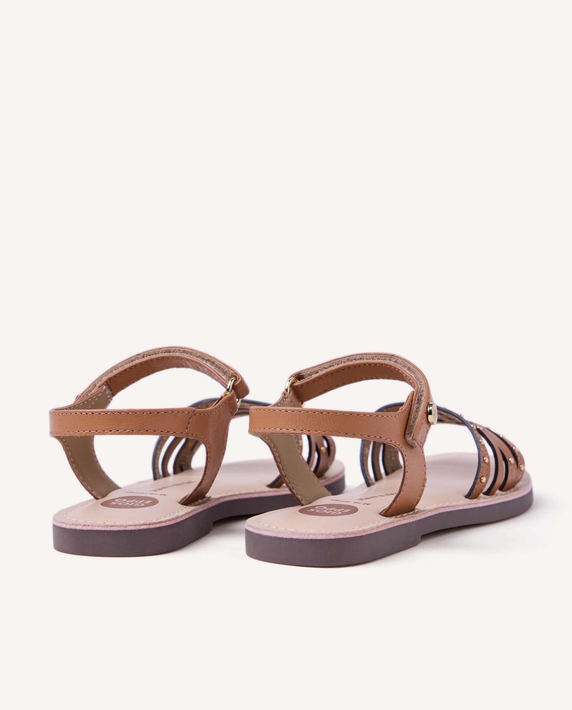 Sandálias Abertas Infantil de Pele com Detalhe de Tachas em Acabado Dourado Gioseppo Camel-4
