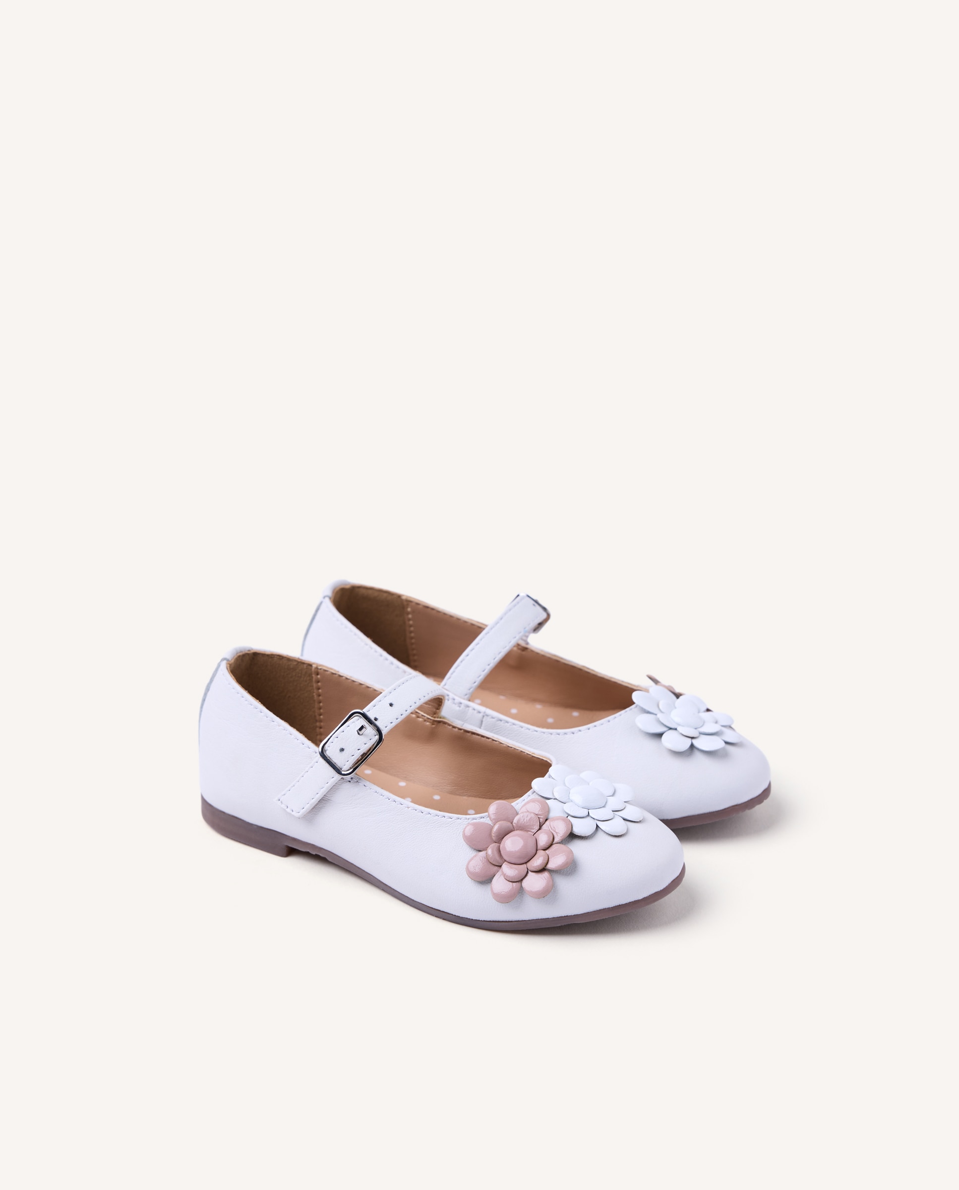 Bailarinas de Pele com Detalhe Bicolor de Flores de Comunhão Gioseppo Branco / Rosa-2