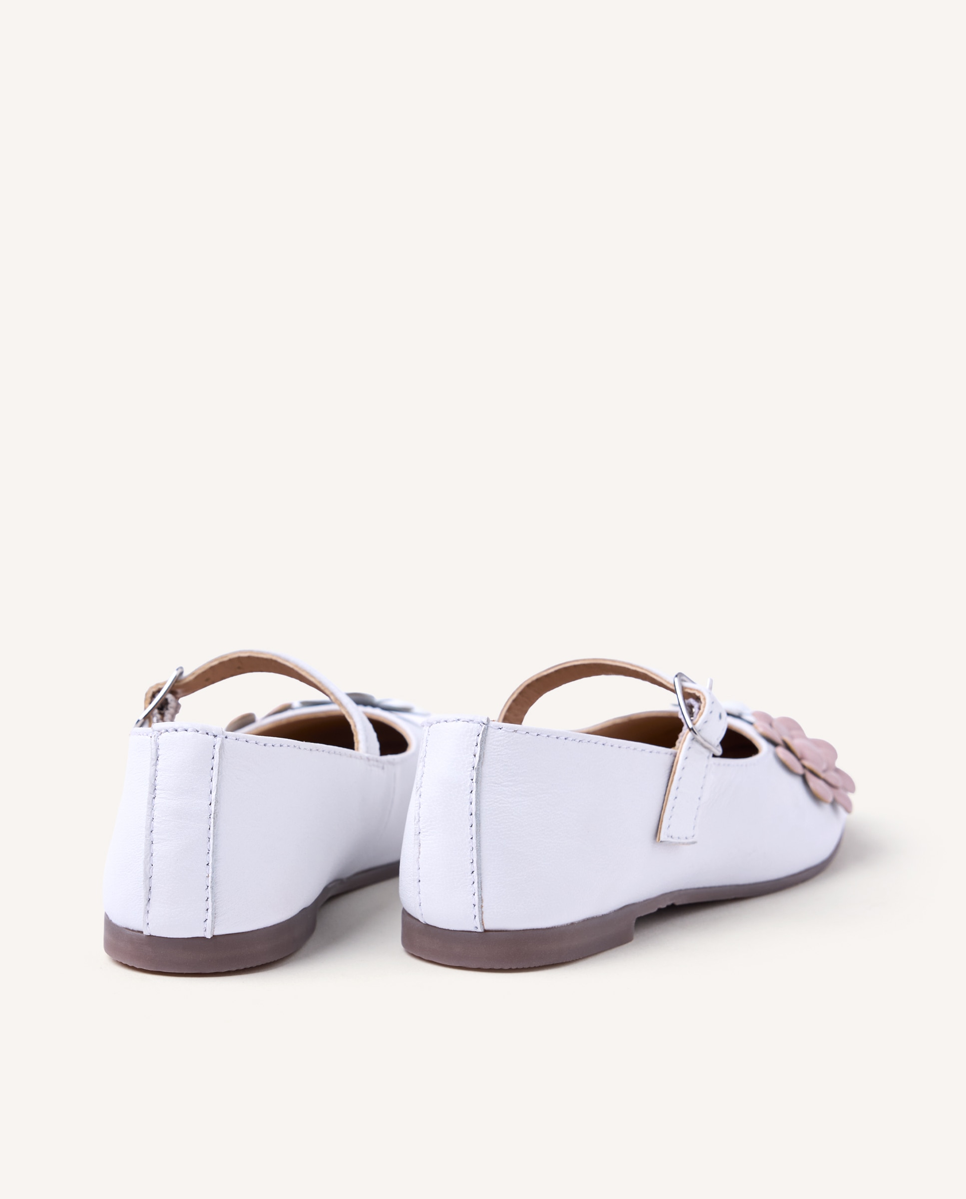 Bailarinas de Pele com Detalhe Bicolor de Flores de Comunhão Gioseppo Branco / Rosa-4