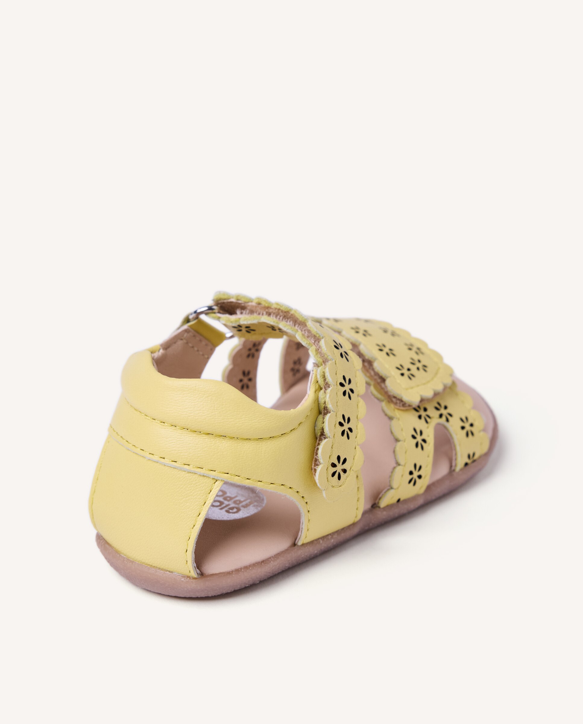 Sandálias para Bebé Barefoot de Pele Perfurada com Flores Gioseppo Amarelo-5