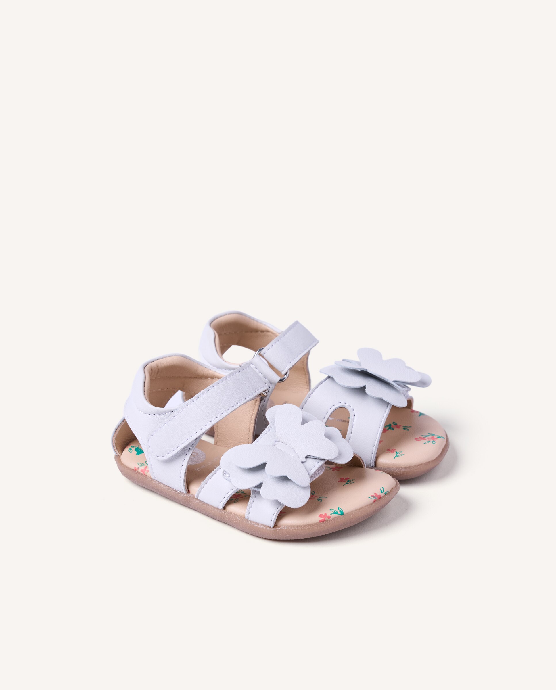 Sandálias Abertas Infantil Barefoot de Pele com Detalhe de Borboleta Gioseppo Branco-2